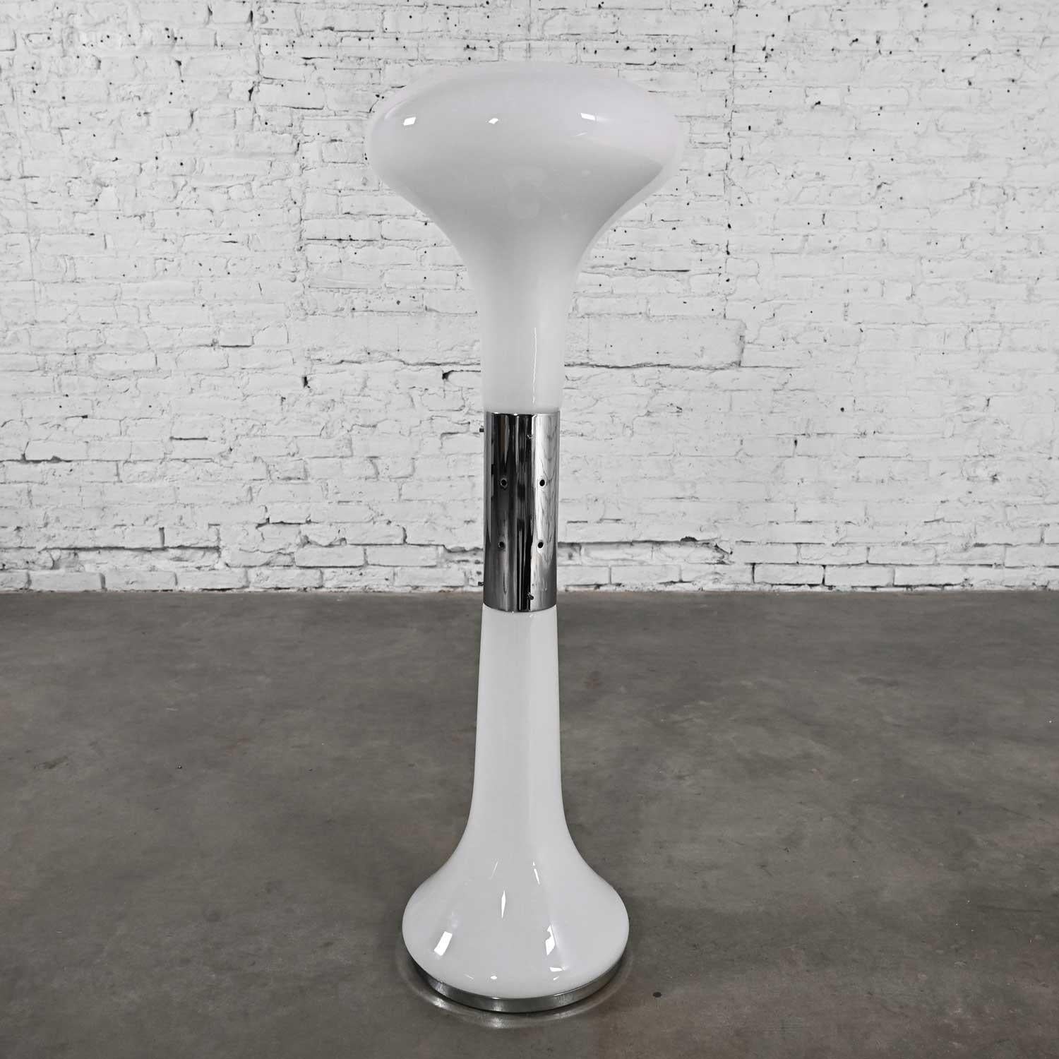 Blown Glass Italian Carlo Nason Mazzega Murano Glass & Chrome LT220 Sculptural Floor Lamp For Sale