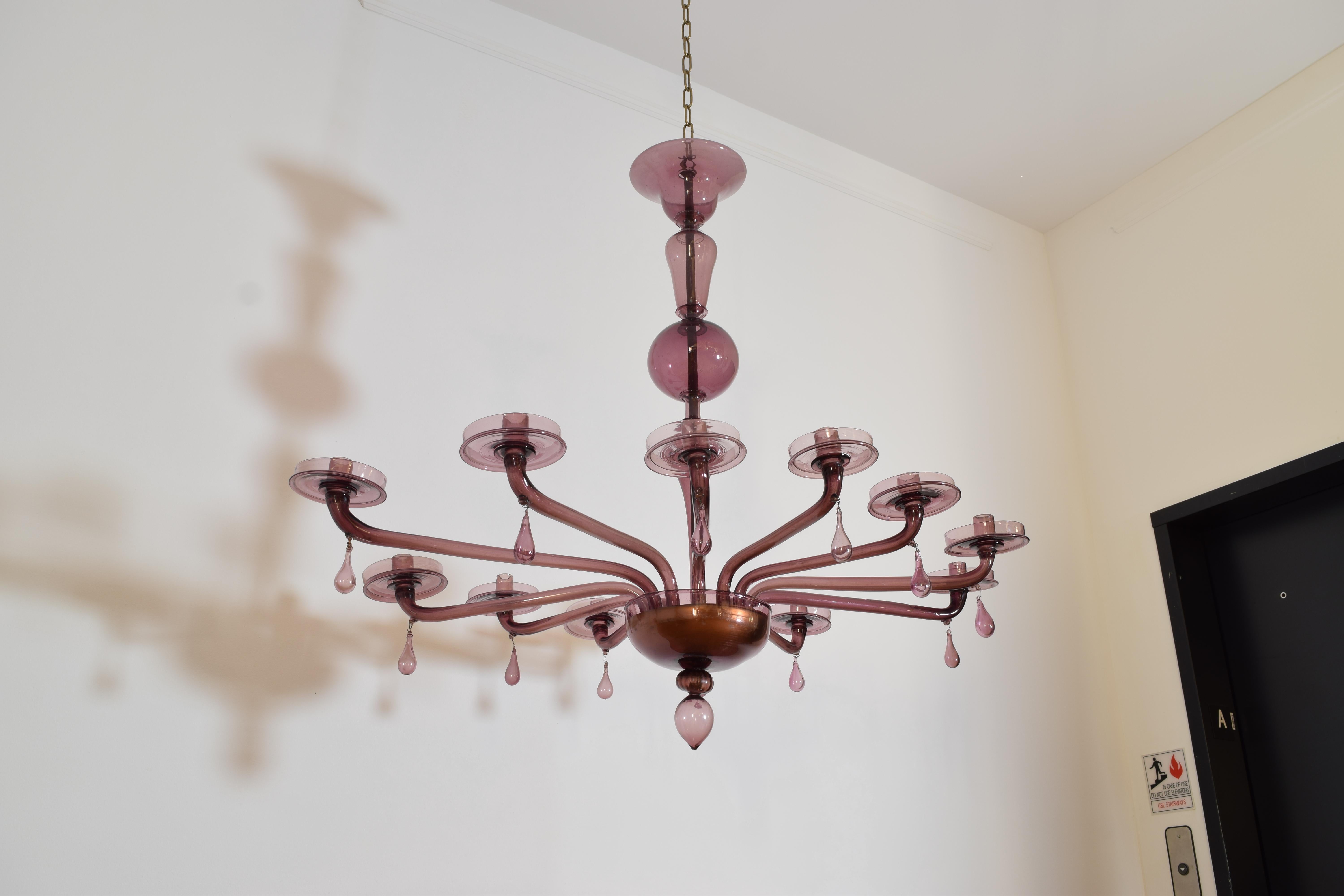 Italiana, Carlo Scarpa Gran araña de cristal de Murano Ova de 12 luces ca. 1935-1940 en Bueno estado para la venta en Atlanta, GA