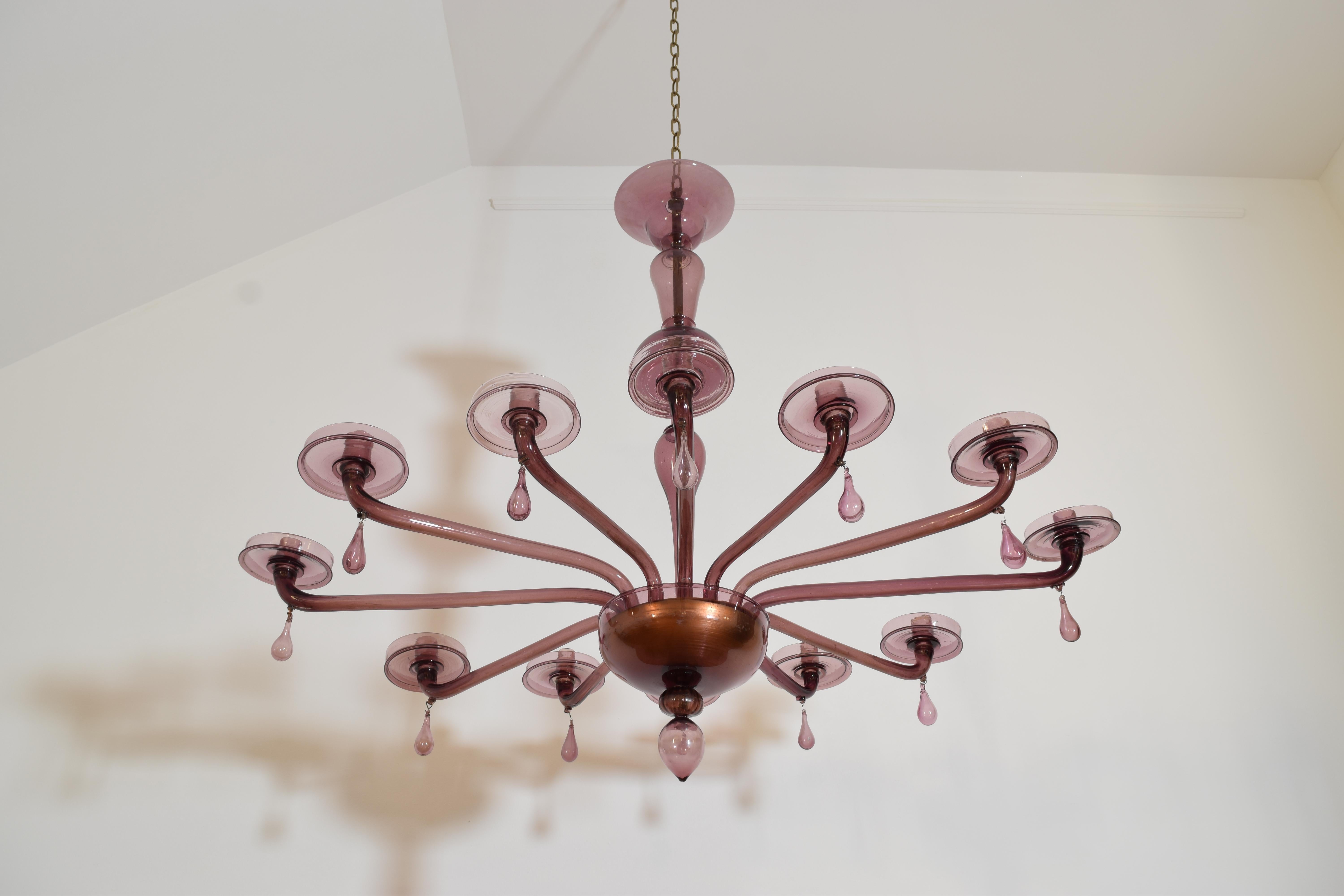 Italiana, Carlo Scarpa Gran araña de cristal de Murano Ova de 12 luces ca. 1935-1940 mediados del siglo XX en venta