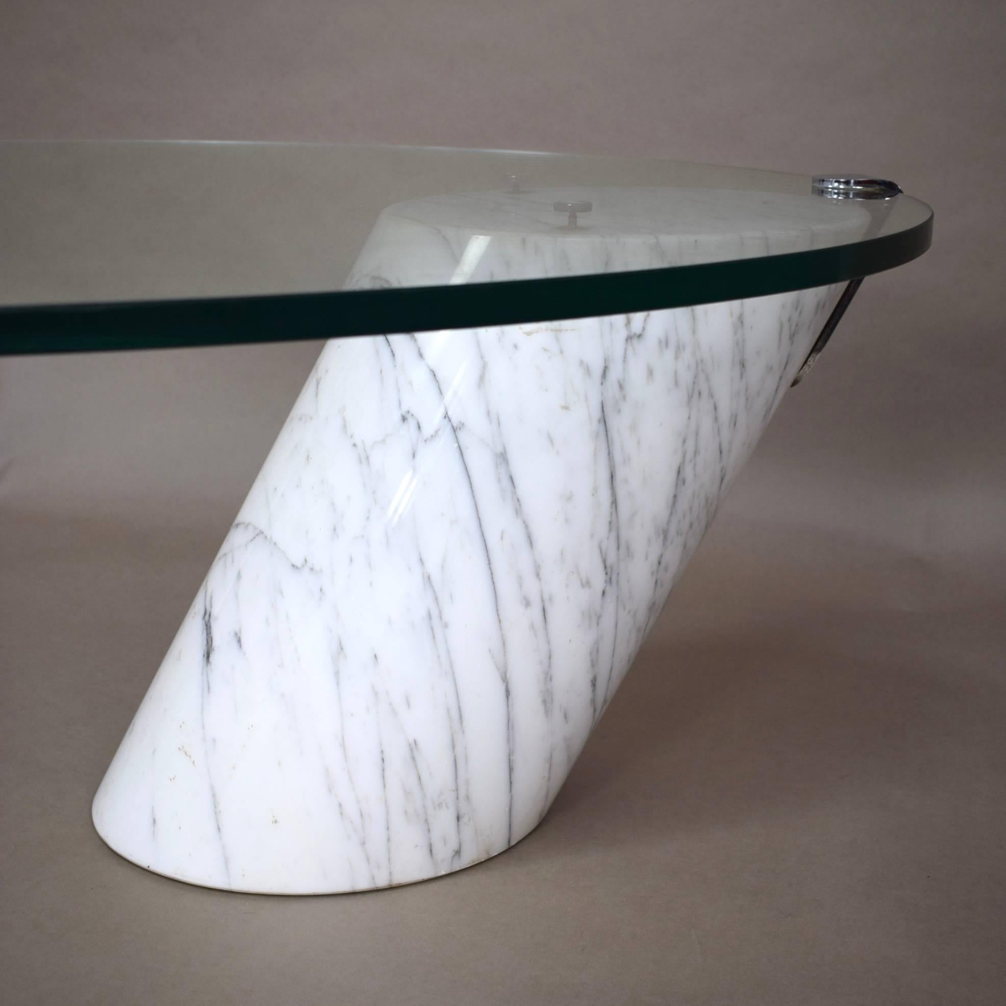 Late 20th Century Italian Carrara Marble Cocktail Coffee Table by Pace, 1970s
