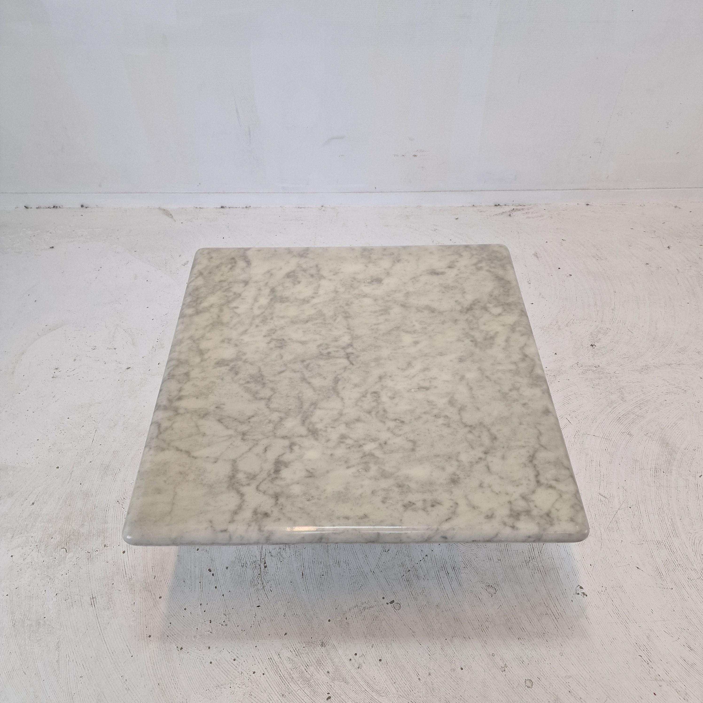 Italian Carrara Marble Coffee Table, 1980s For Sale 4