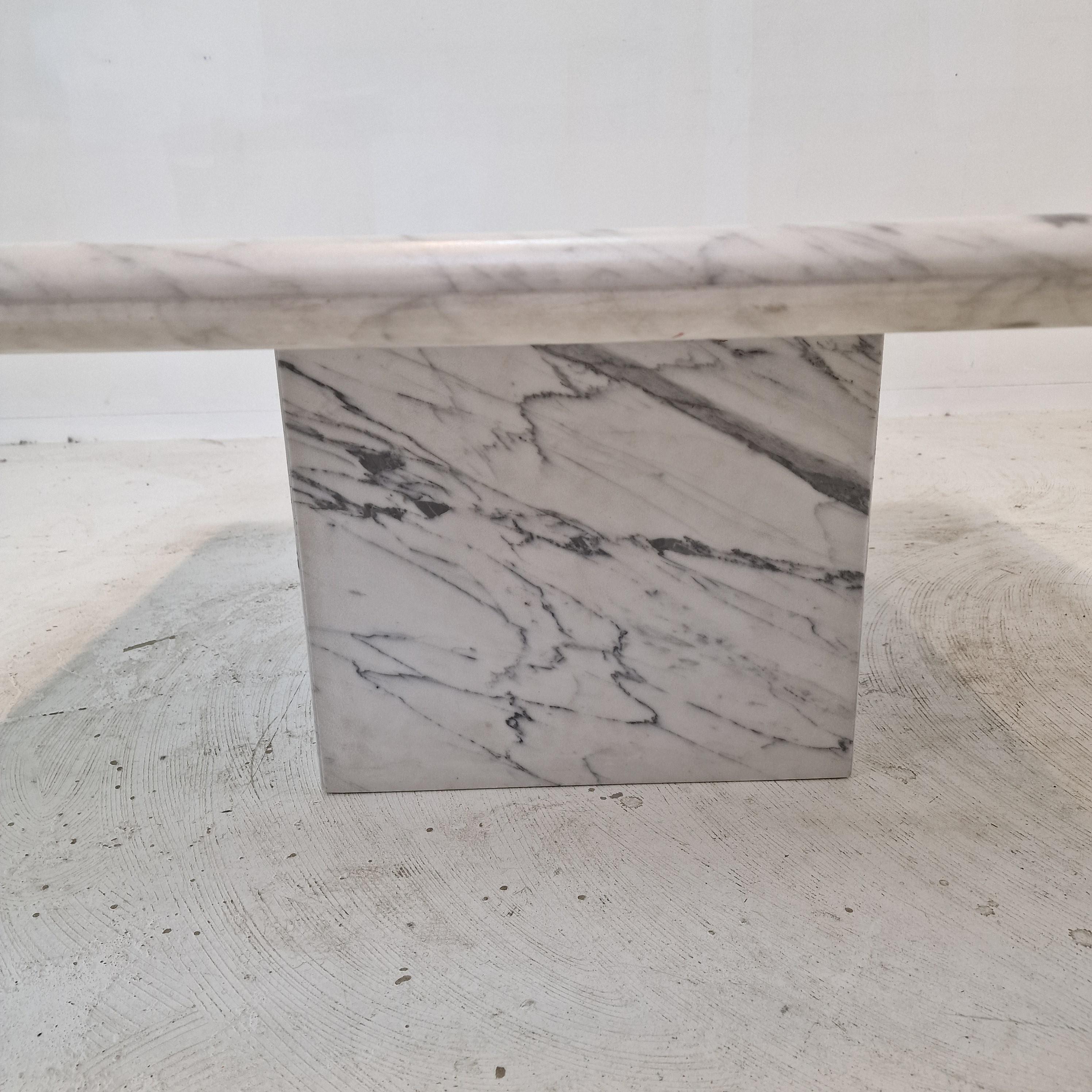 Italian Carrara Marble Coffee Table, 1980s For Sale 7