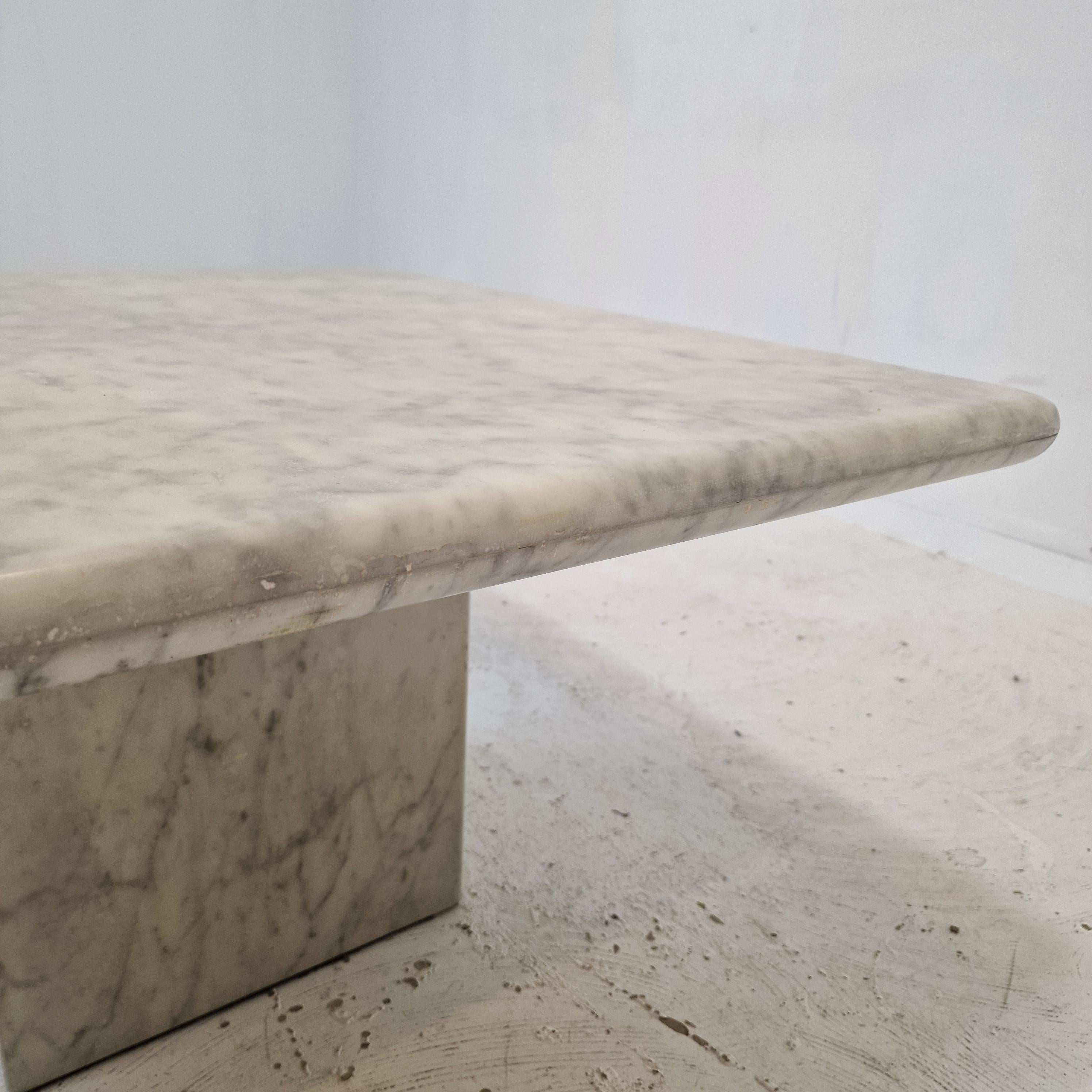 Italian Carrara Marble Coffee Table, 1980s For Sale 11