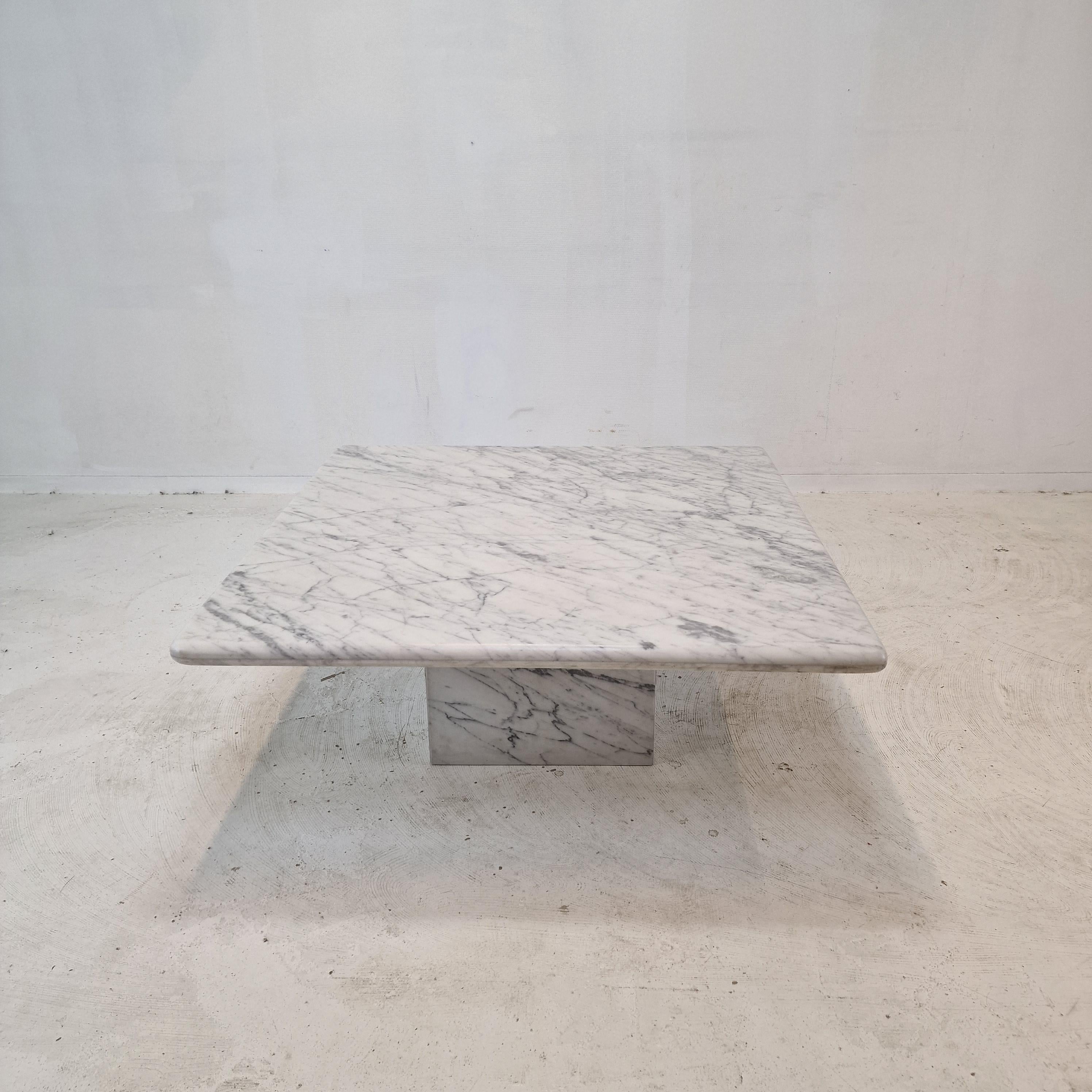 Mid-Century Modern Italian Carrara Marble Coffee Table, 1980s For Sale