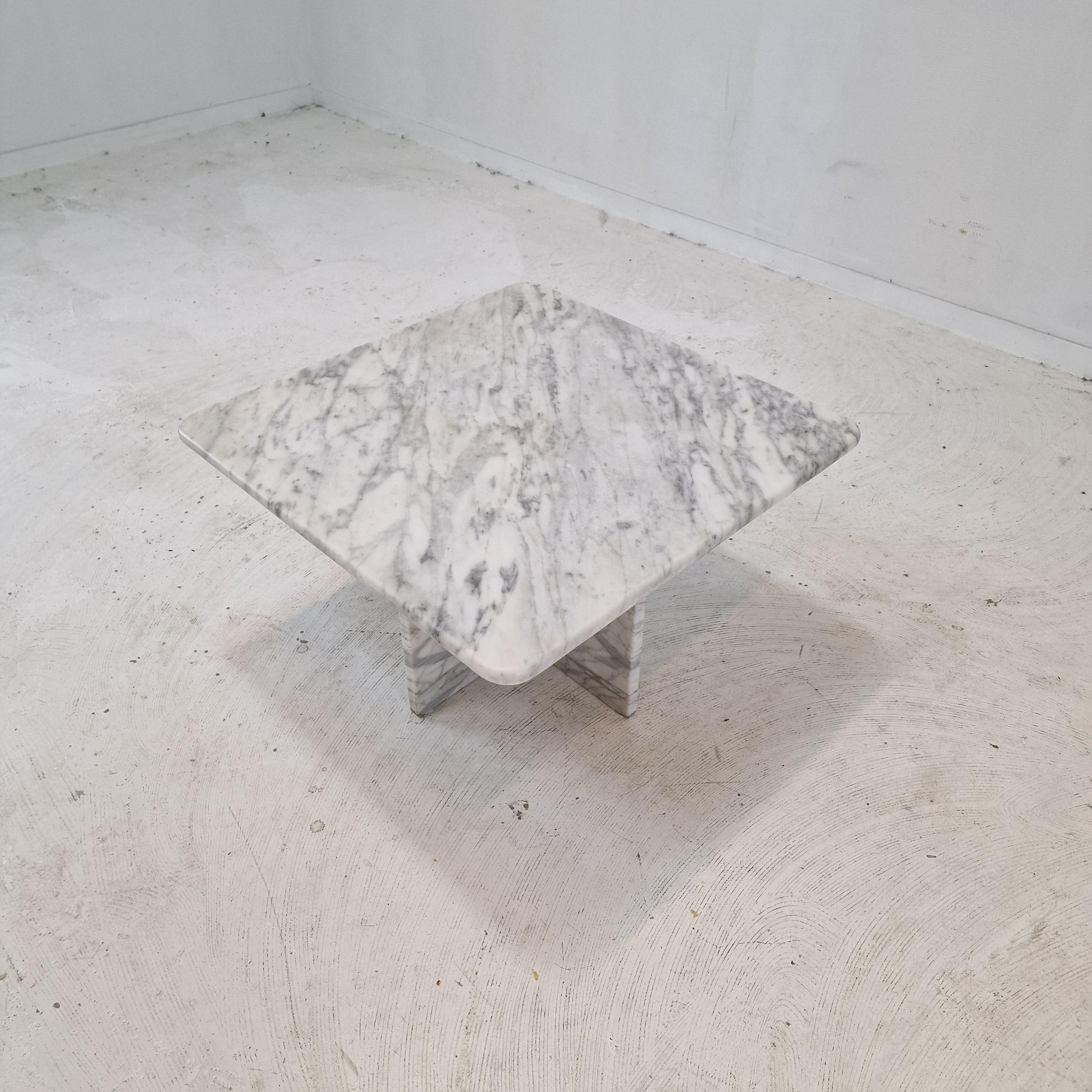 Italian Carrara Marble Coffee Table, 1980s In Good Condition For Sale In Oud Beijerland, NL