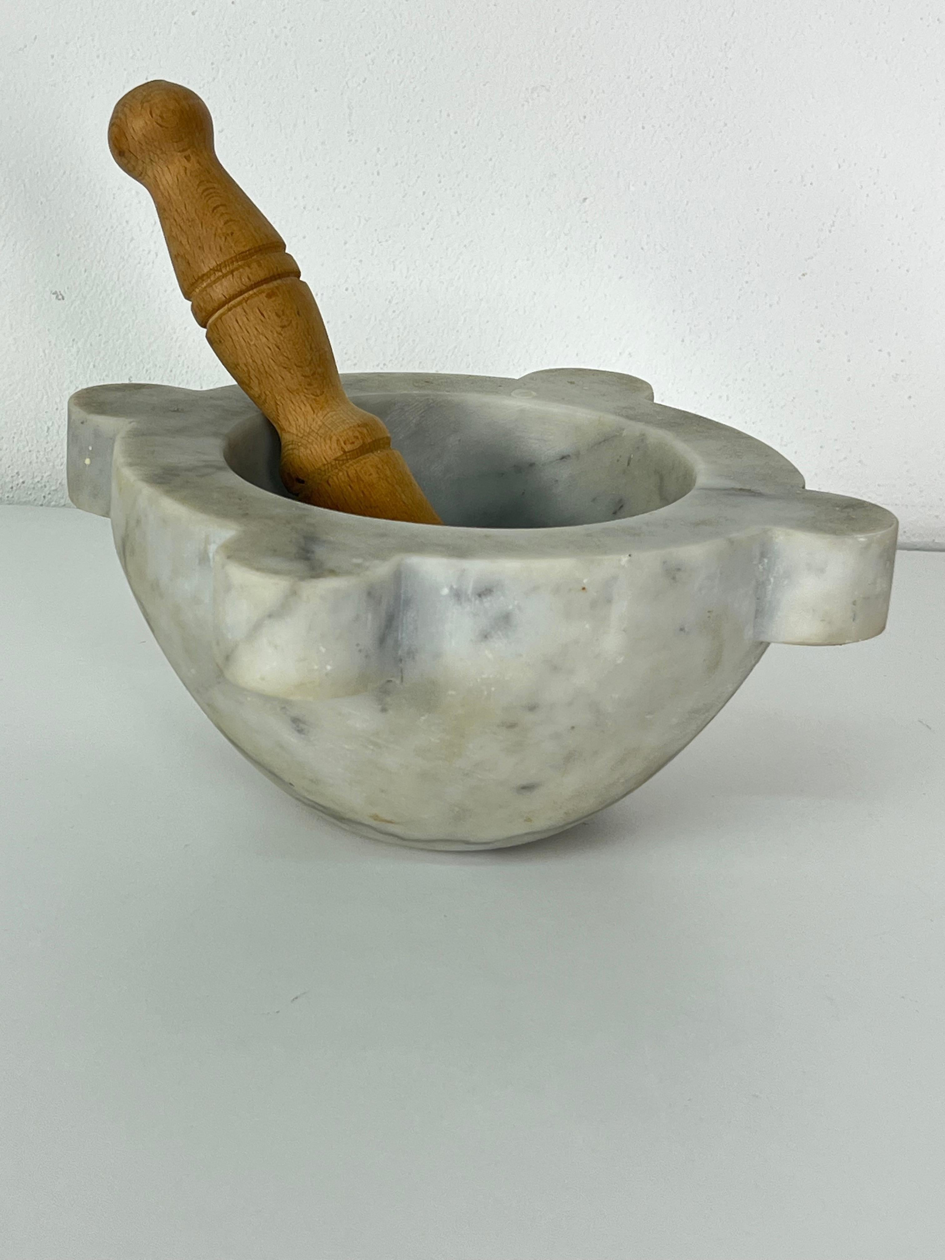 Italian Carrara marble mortar and beechwood pestle, 1960s
Found in a country house in inland Sicily, good condition.