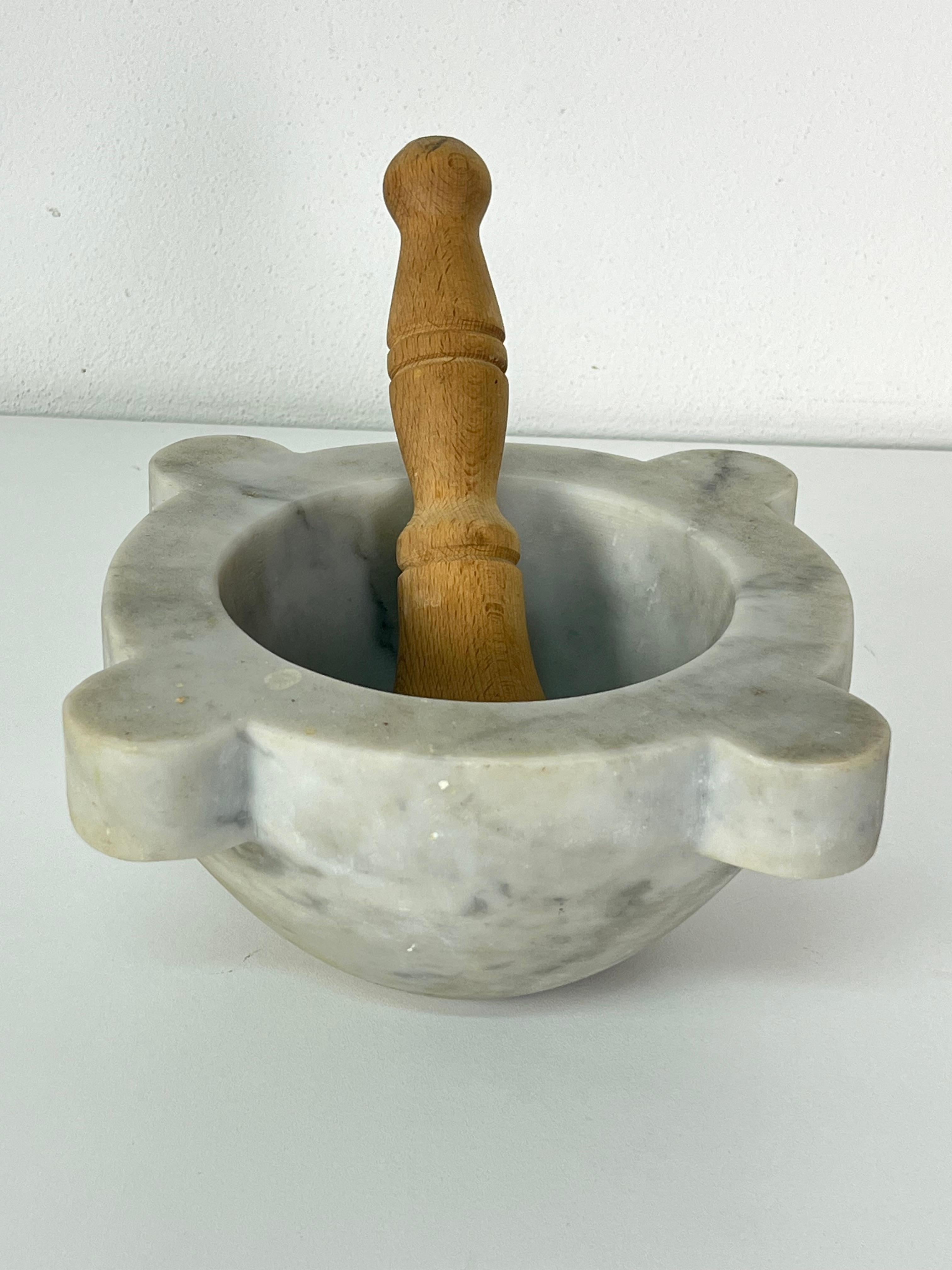 Italian Carrara Marble Mortar and Beechwood Pestle, 1960s For Sale 3