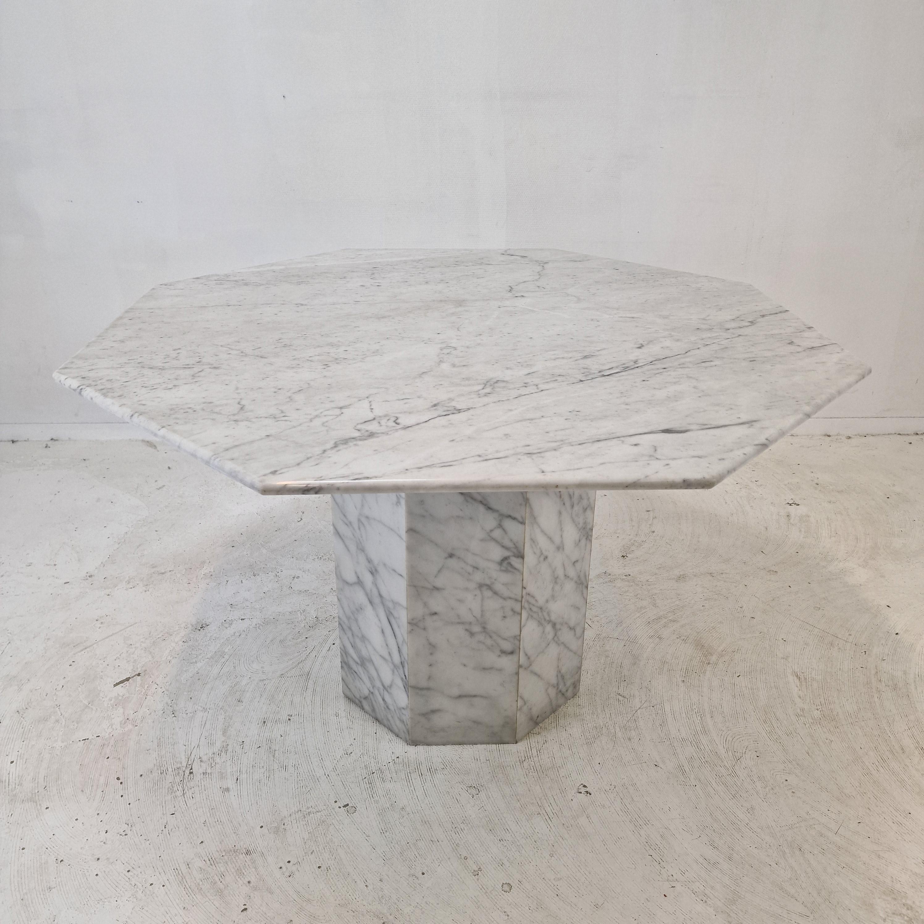 Italian Carrara Marble Octagon Garden or Dining Table, 1960s For Sale 5