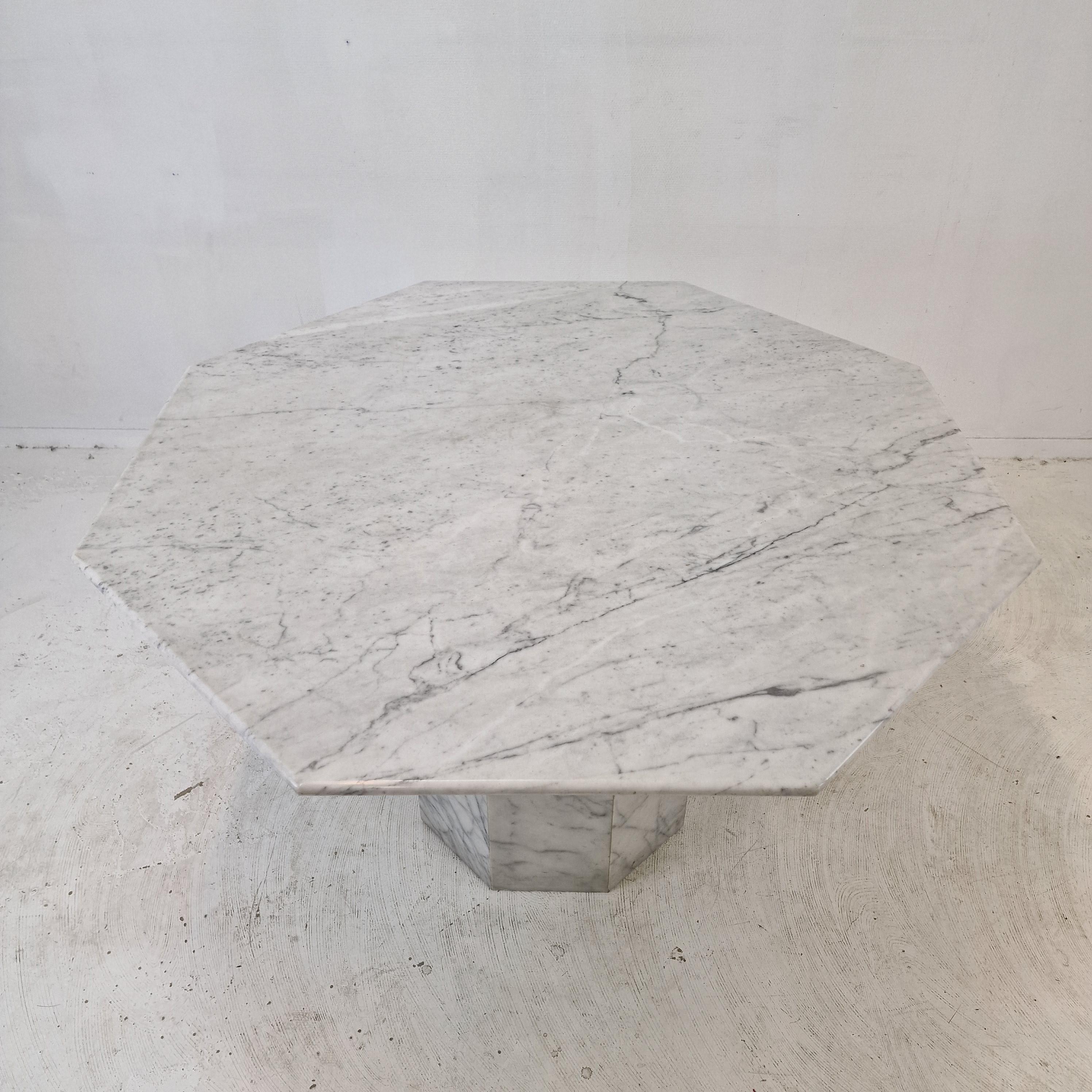 Italian Carrara Marble Octagon Garden or Dining Table, 1960s For Sale 8