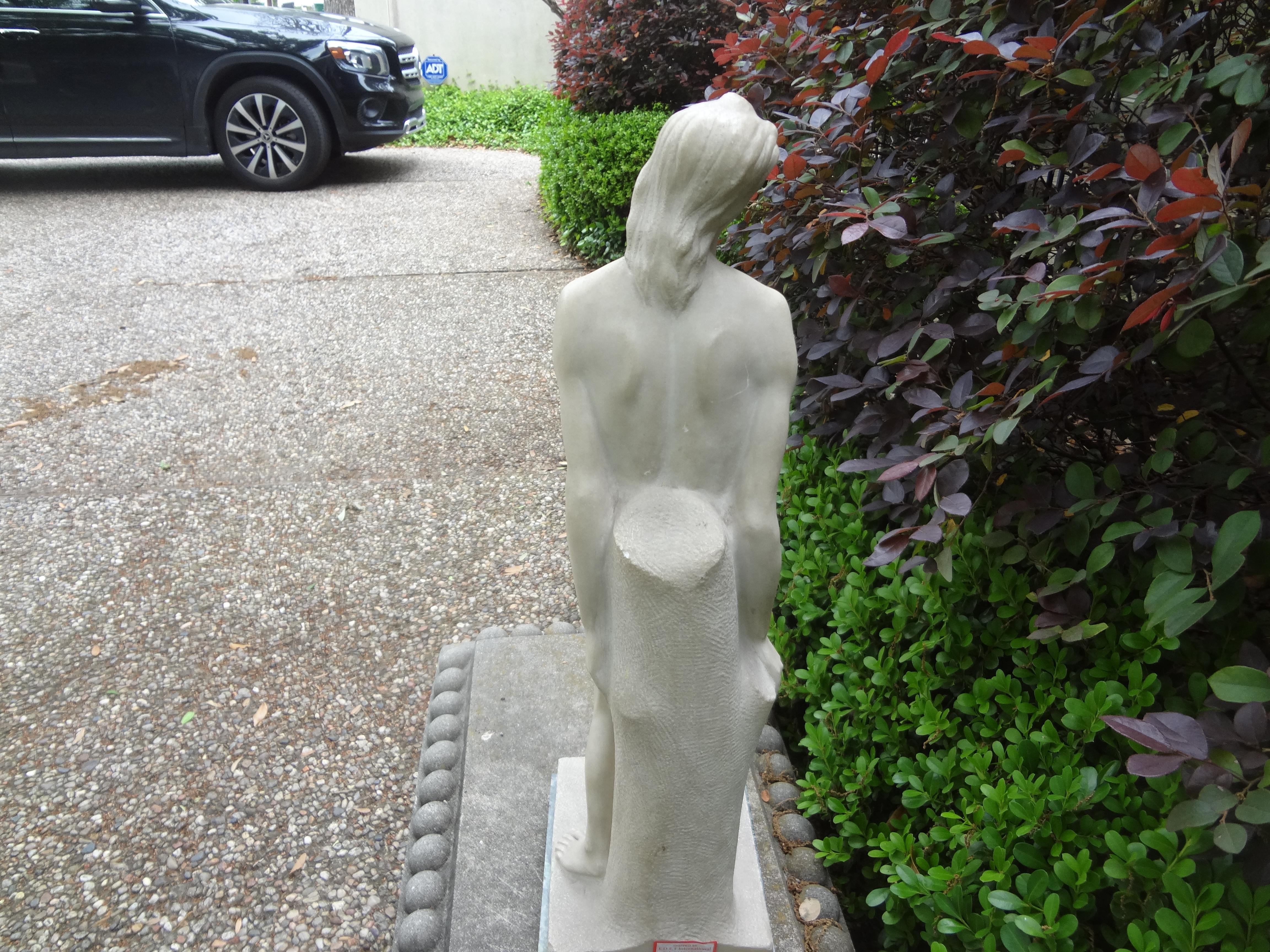 Scultura italiana in marmo di Carrara firmata Comana in vendita 4