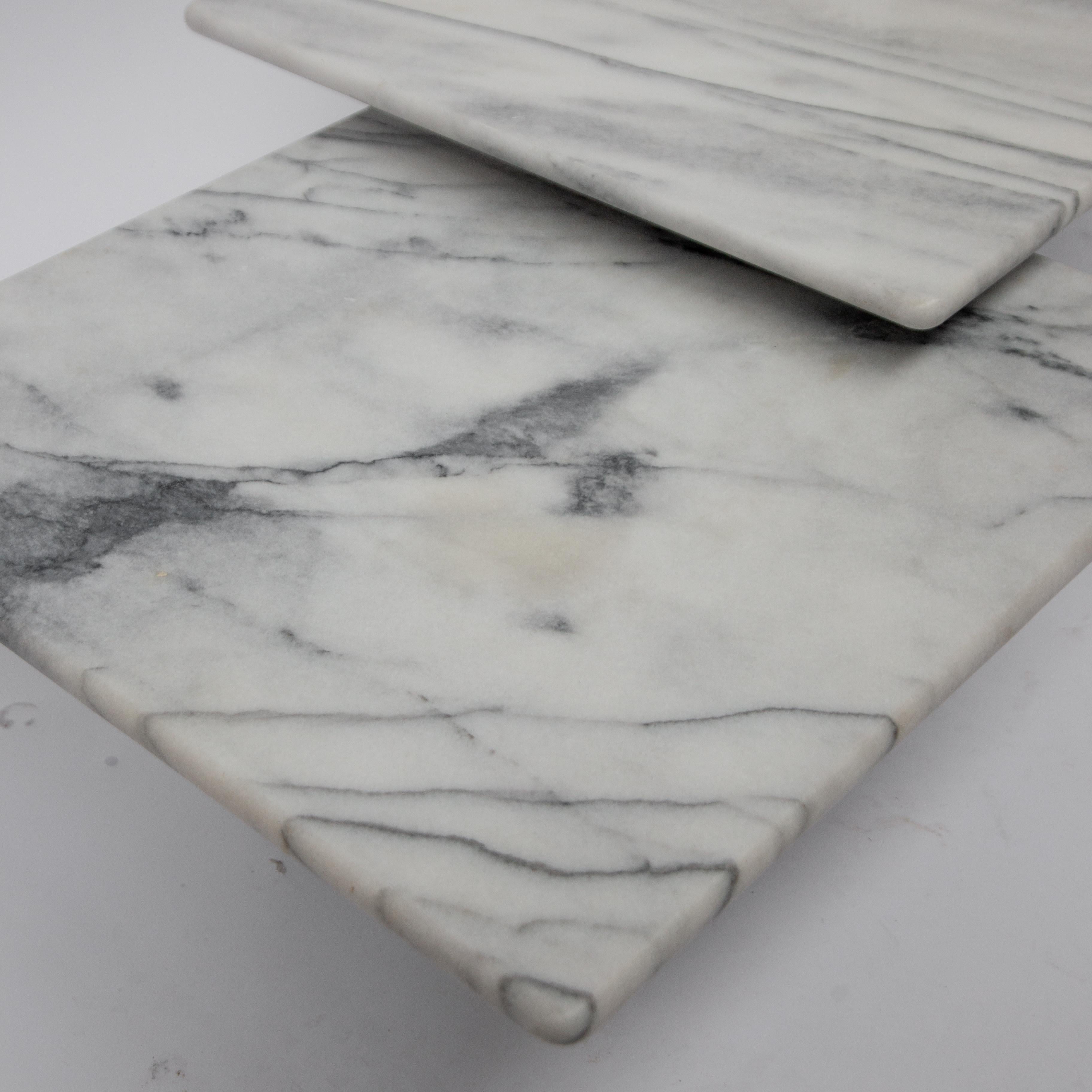 Italian Carrara Marble Side Tables from the 1970s, Set of Three In Good Condition In Hilversum, NL