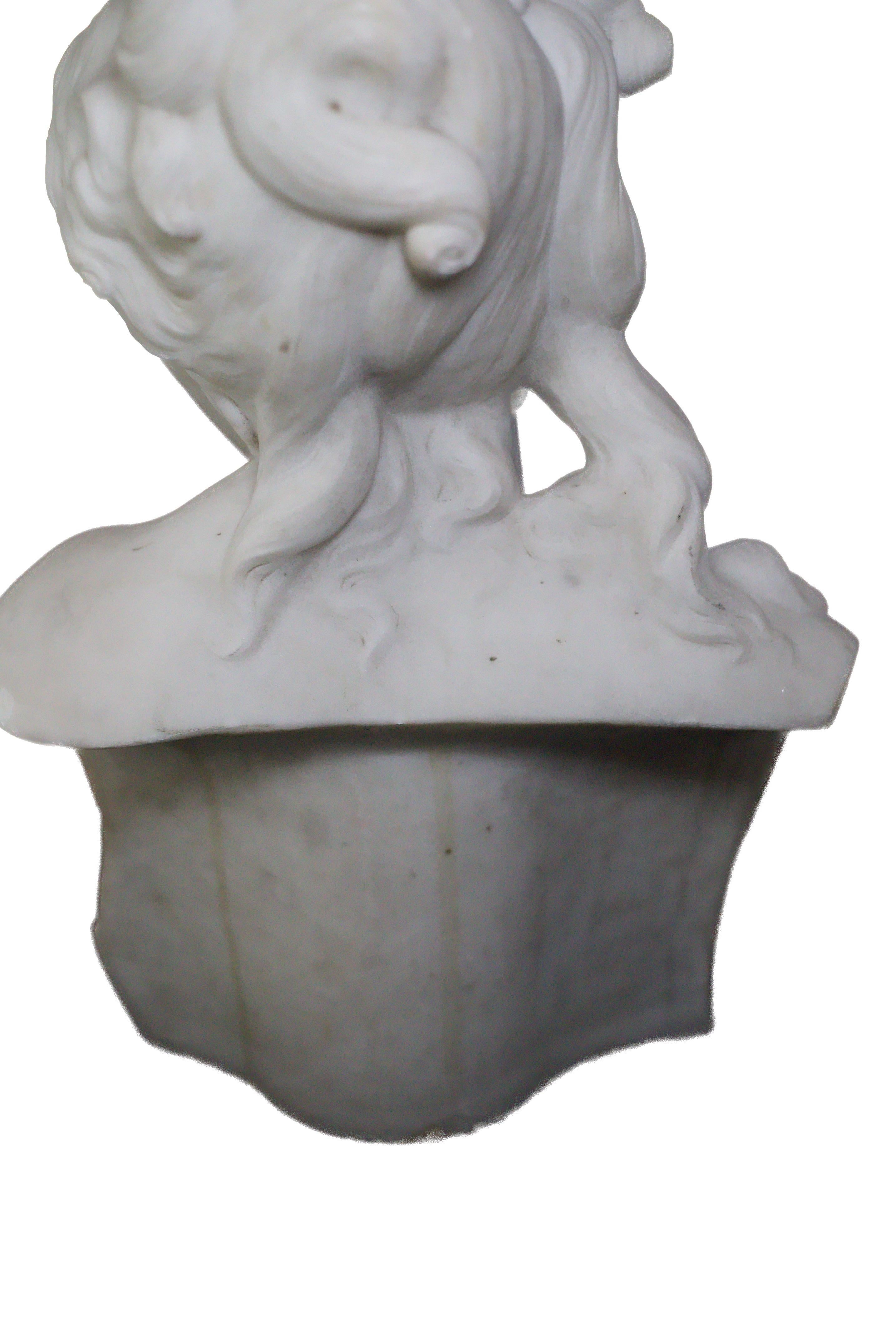 Busto di donna in marmo di Carrara, CIRCA 1880 in vendita 7