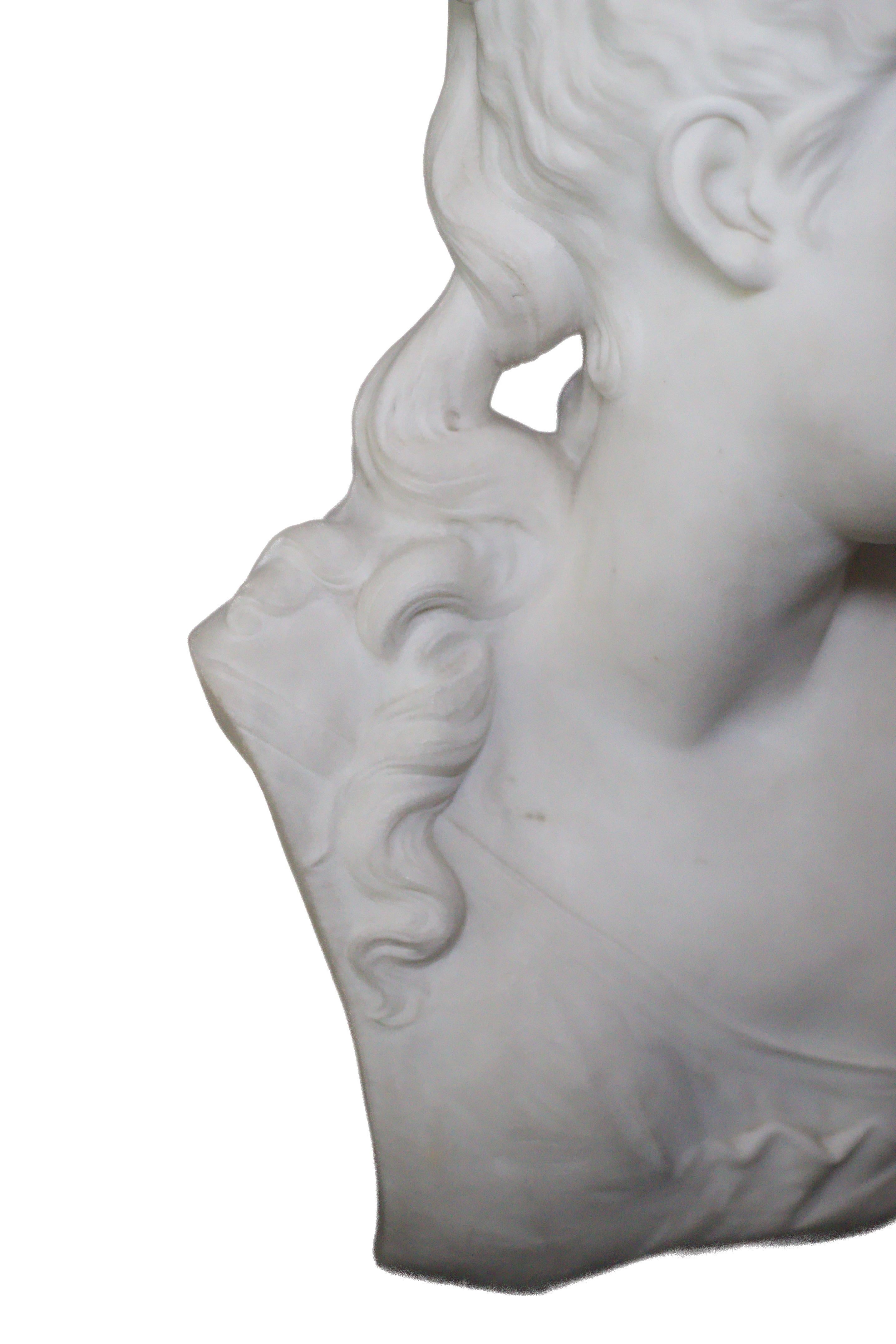 Busto di donna in marmo di Carrara, CIRCA 1880 in vendita 2