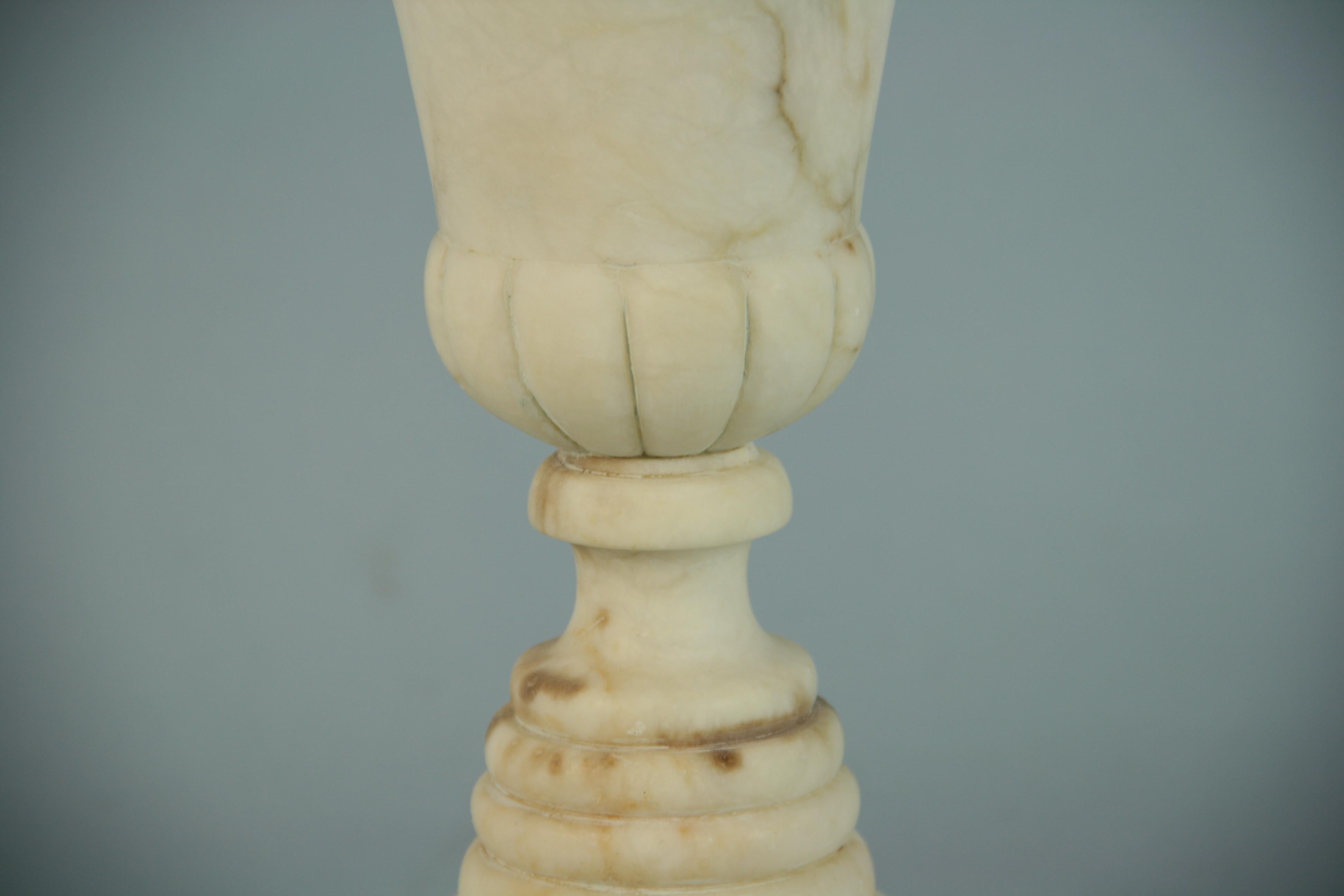 Italian Carved Alabaster Lamp 2
