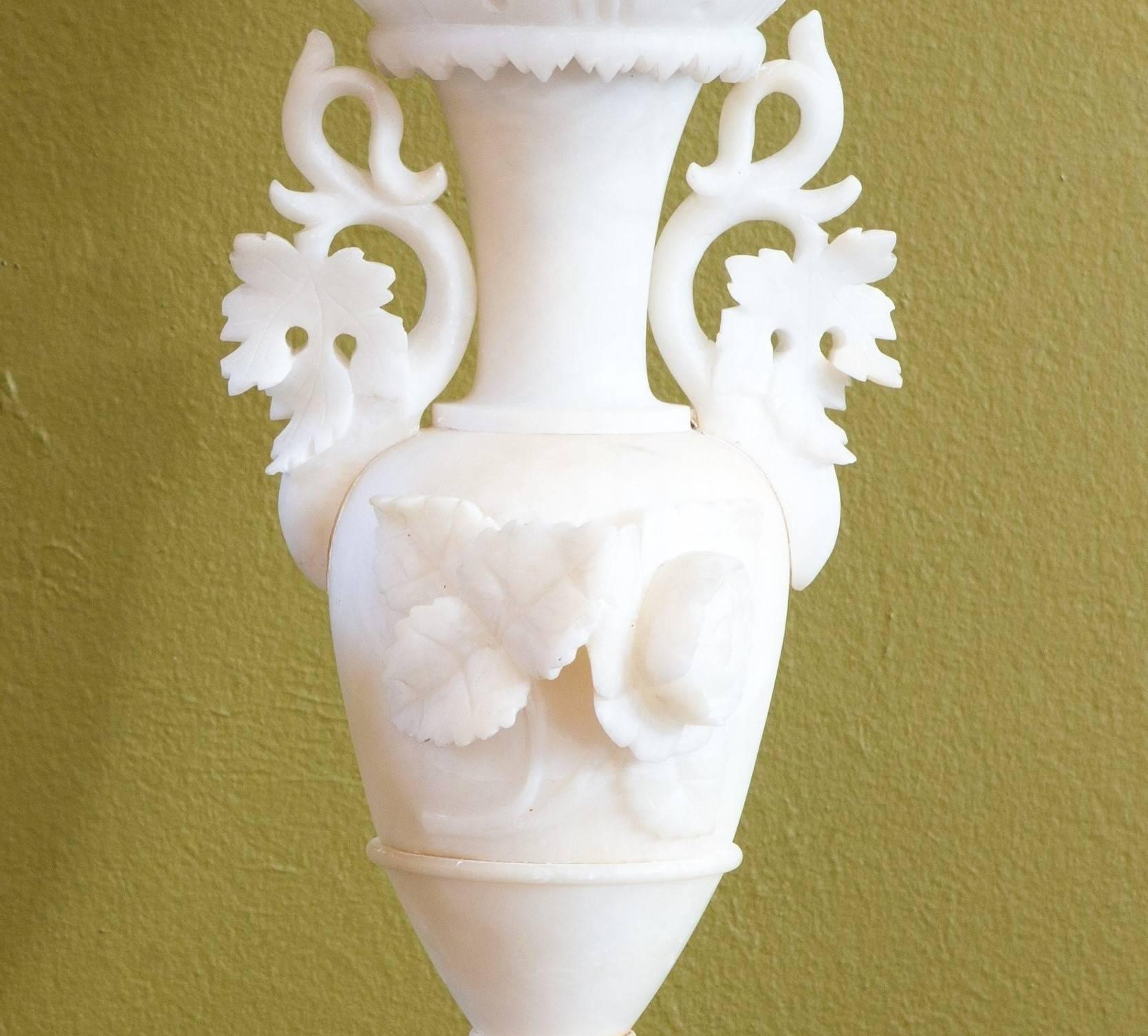 Early 20th Century Italian Carved Alabaster Table Lamp, circa 1920
