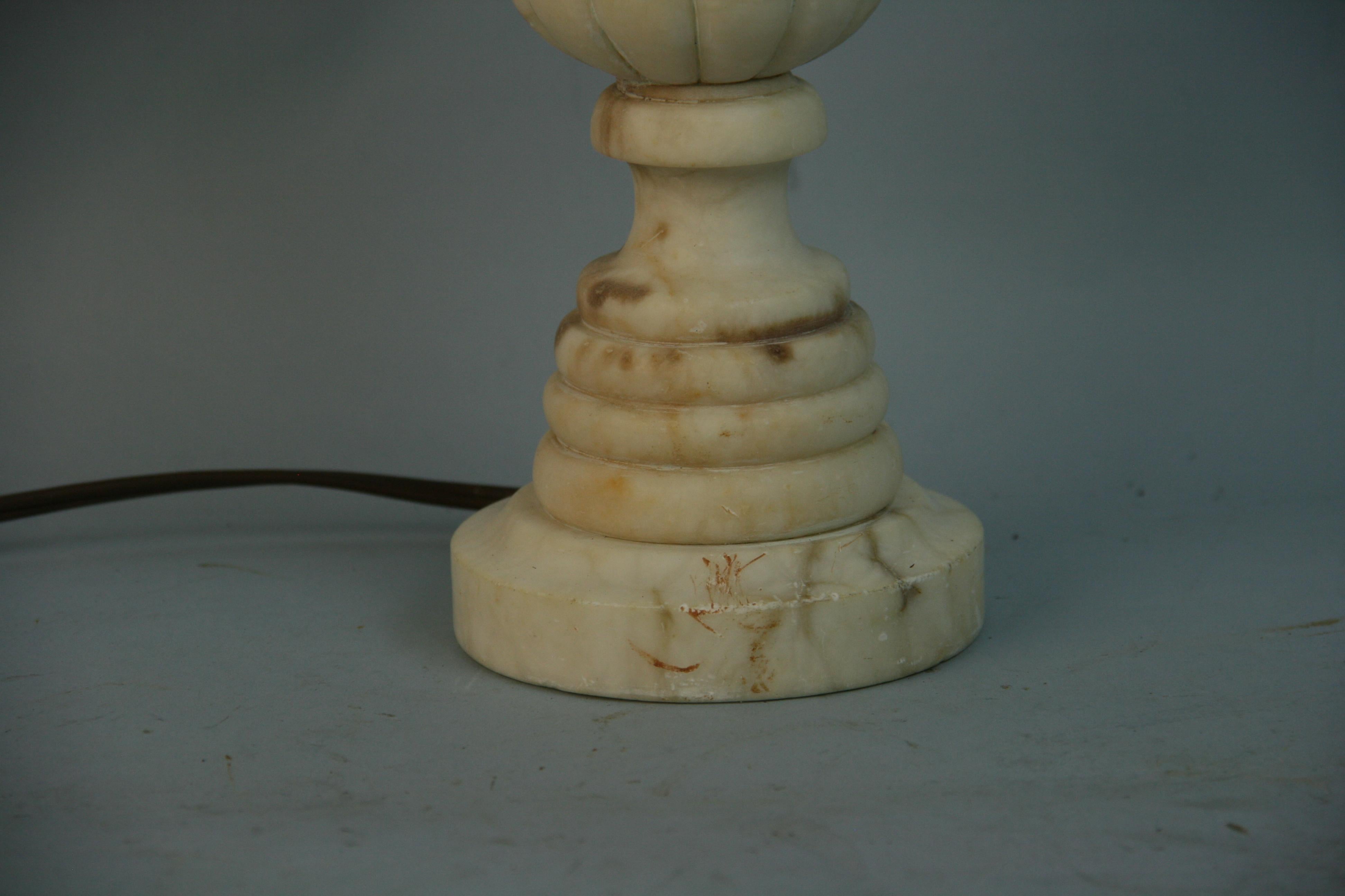 Mid-20th Century Italian Carved Alabaster Table Lamp