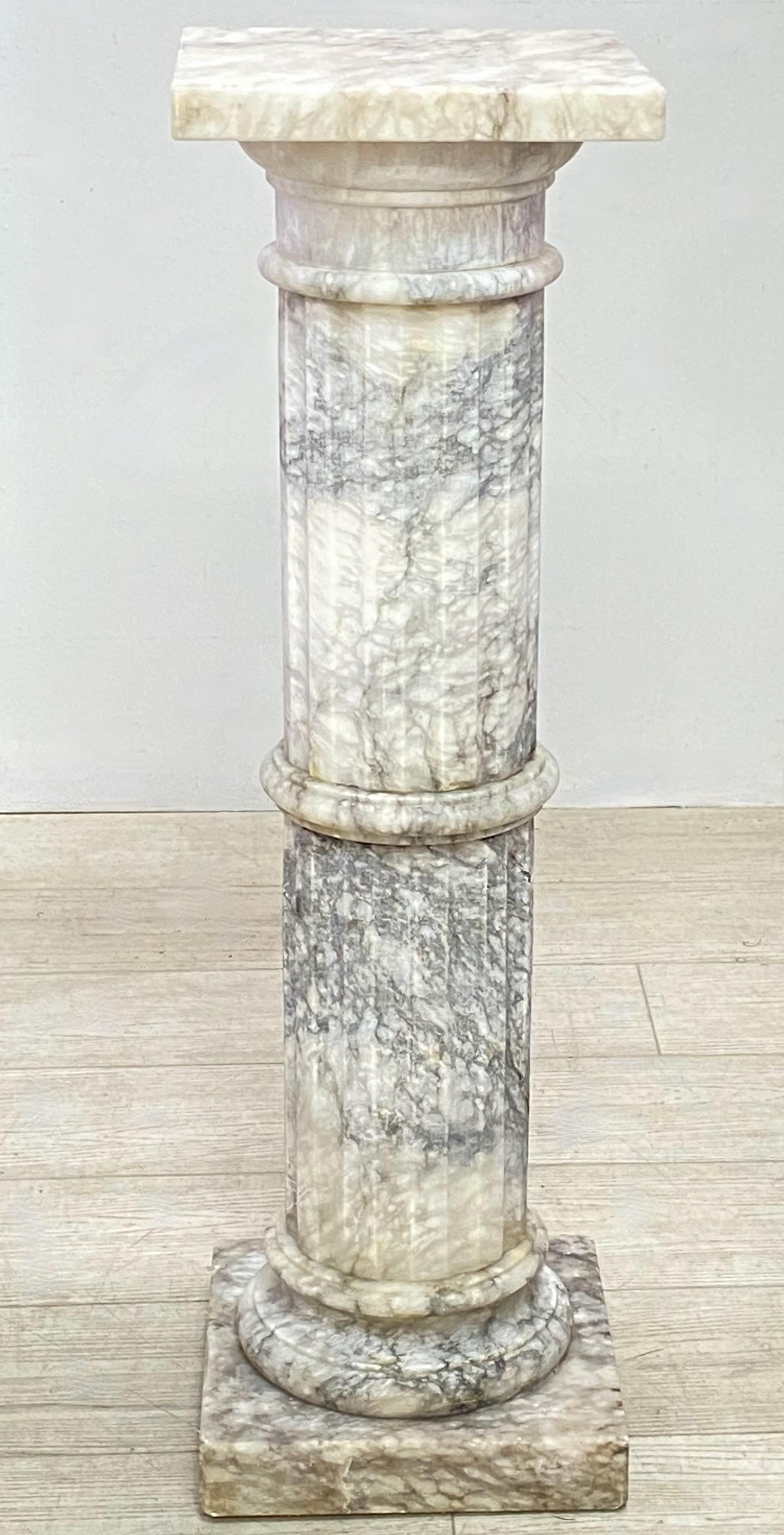 Italian Carved and Fluted Marble Column Pedestal In Good Condition In San Francisco, CA
