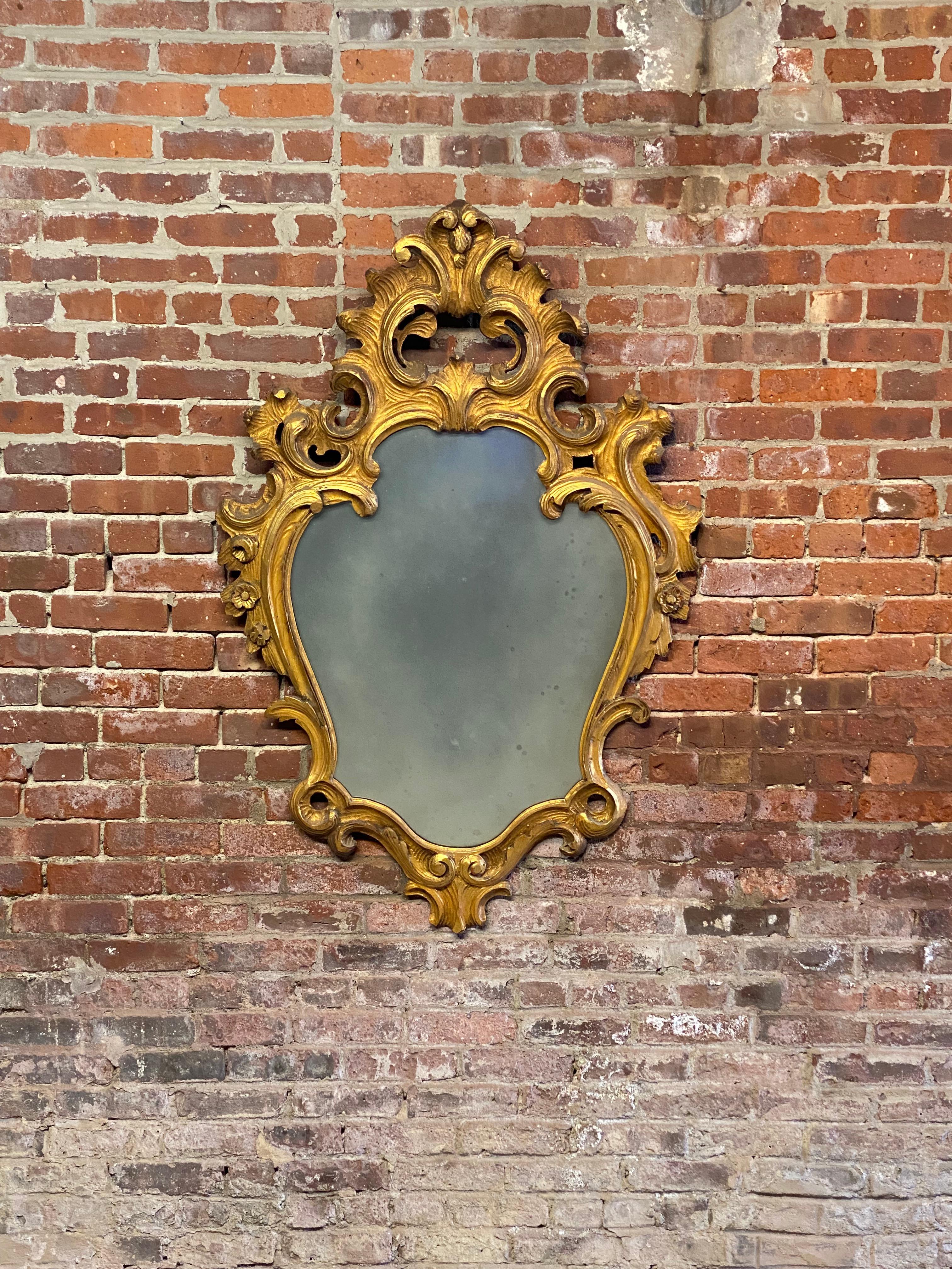 Italian Carved and Gilded Baroque Style Mirror In Good Condition In Garnerville, NY