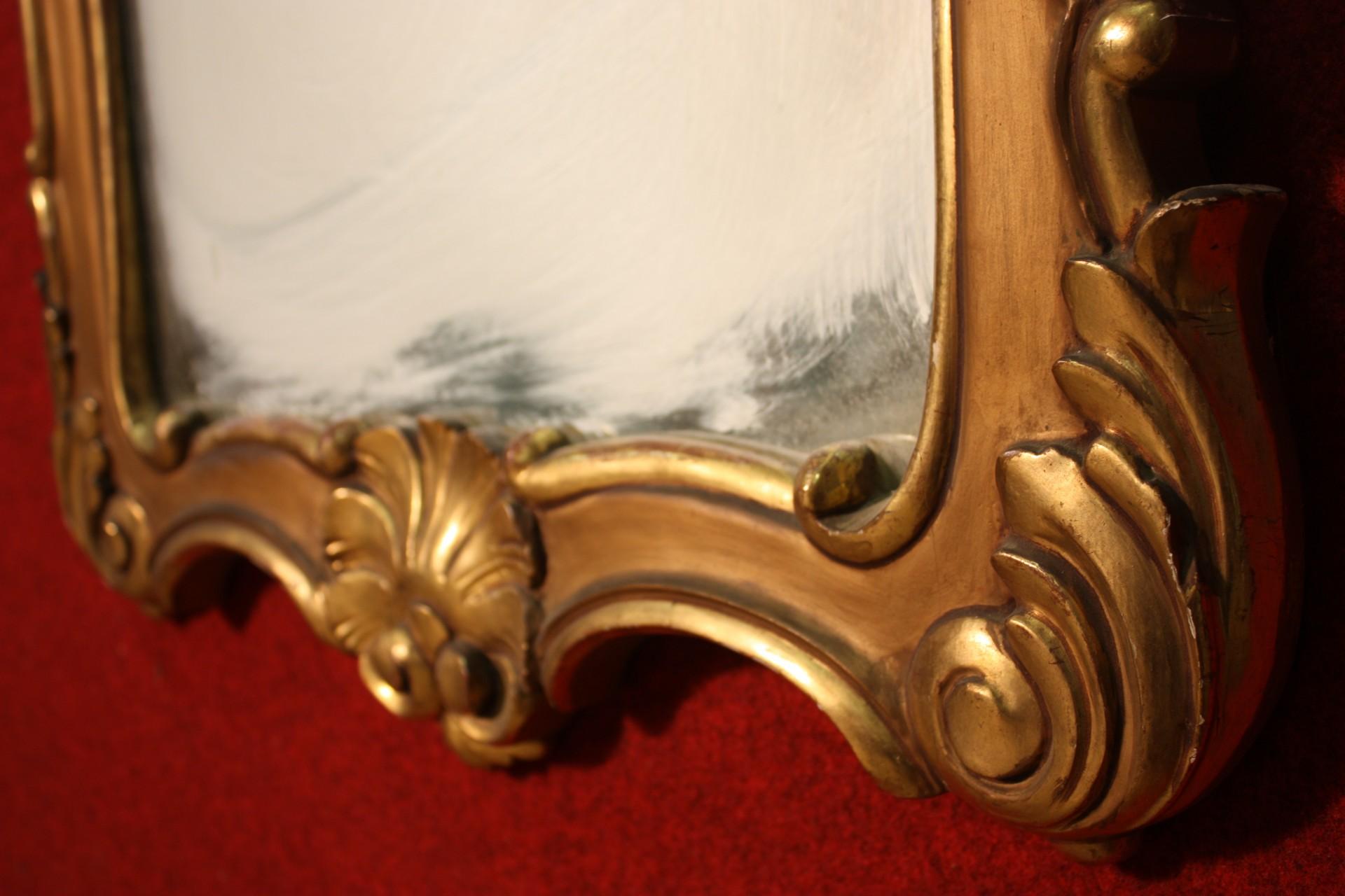 Italian Carved and Gilded Mirror, 20th Century For Sale 7