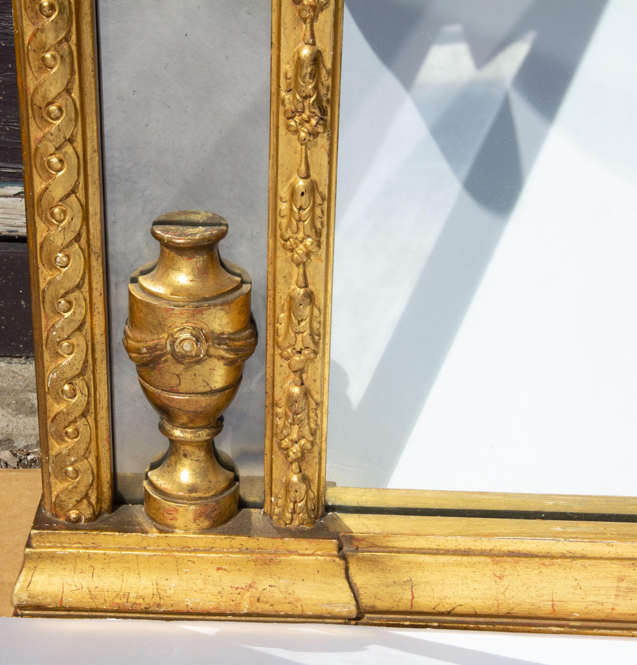 Italian Carved and Gilt Tall Console Mirror In Good Condition For Sale In Rochester, NY