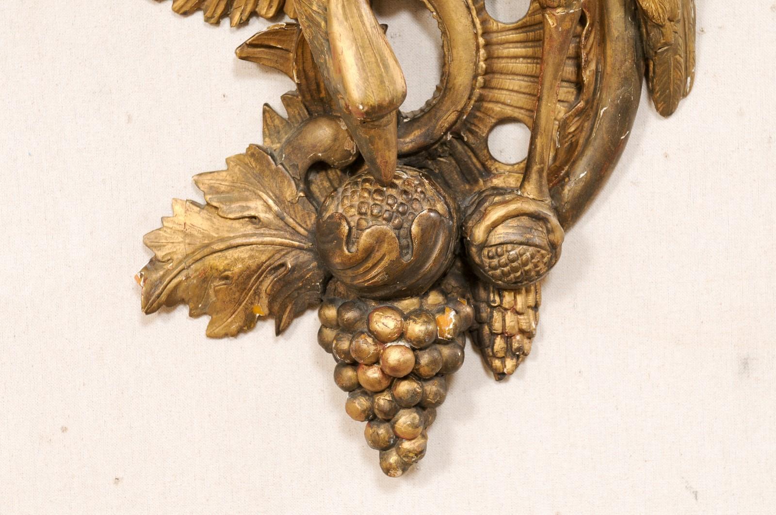 Italienisches geschnitztes und vergoldetes Wandregal/Armband mit Adler und Trauben, 19. Jahrhundert im Angebot 1