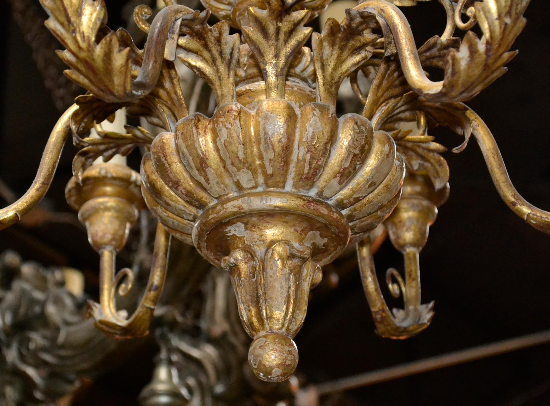Delightful vintage Italian carved giltwood 6-light chandelier, circa 1940.