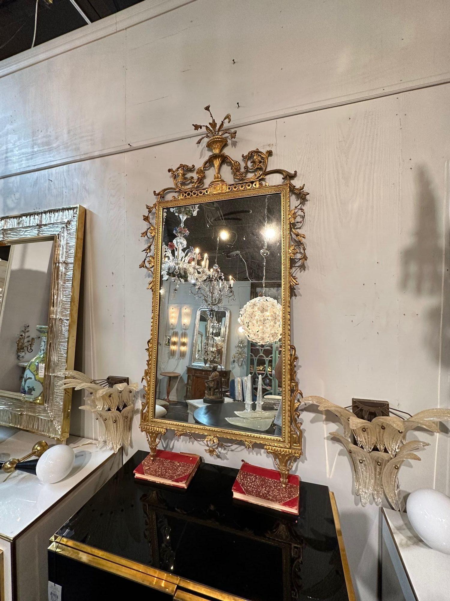 Italian Carved and Giltwood Neo-Classical Mirror In Good Condition In Dallas, TX