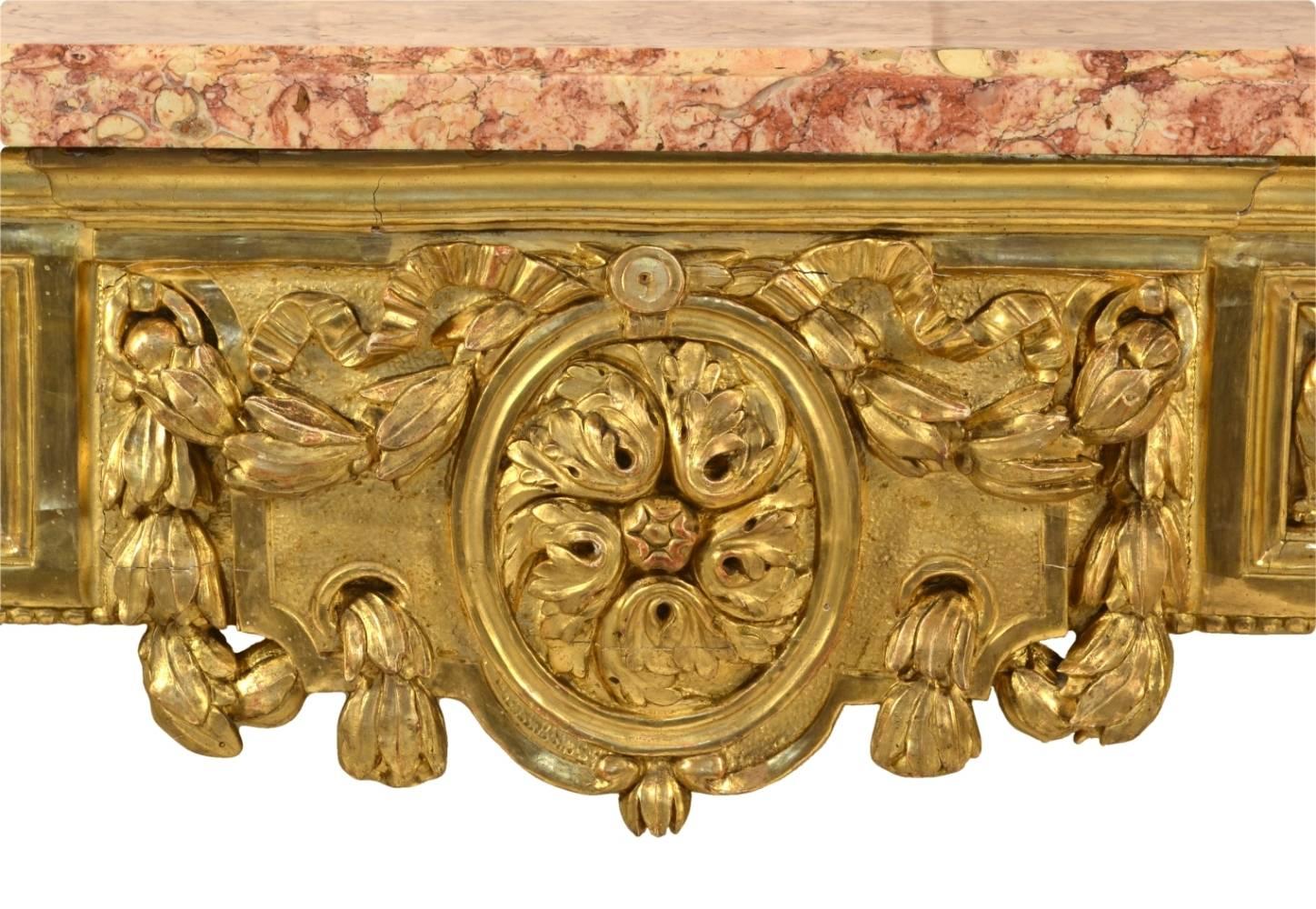 Italian Carved and Giltwood Neoclassical Console Table, circa 1790-1800 For Sale 1