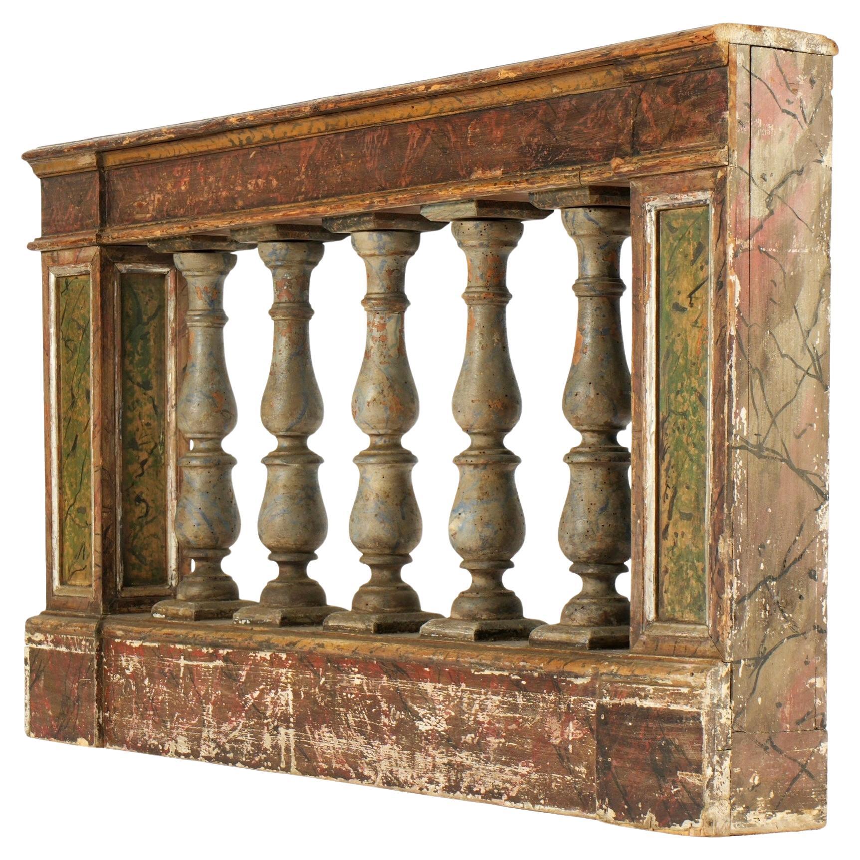 Balaustra in legno italiana intagliata e dipinta