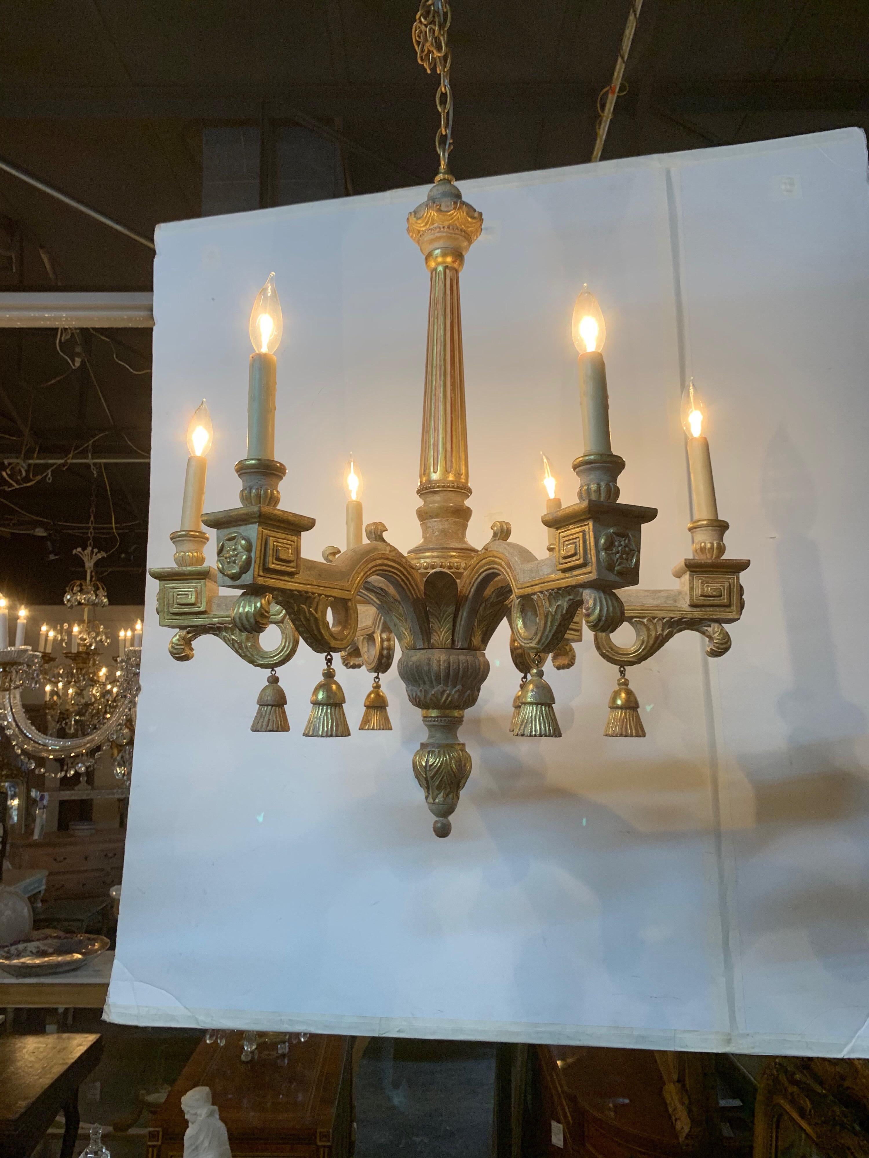Italian Carved and Parcel Gilt Chandelier In Good Condition In Dallas, TX