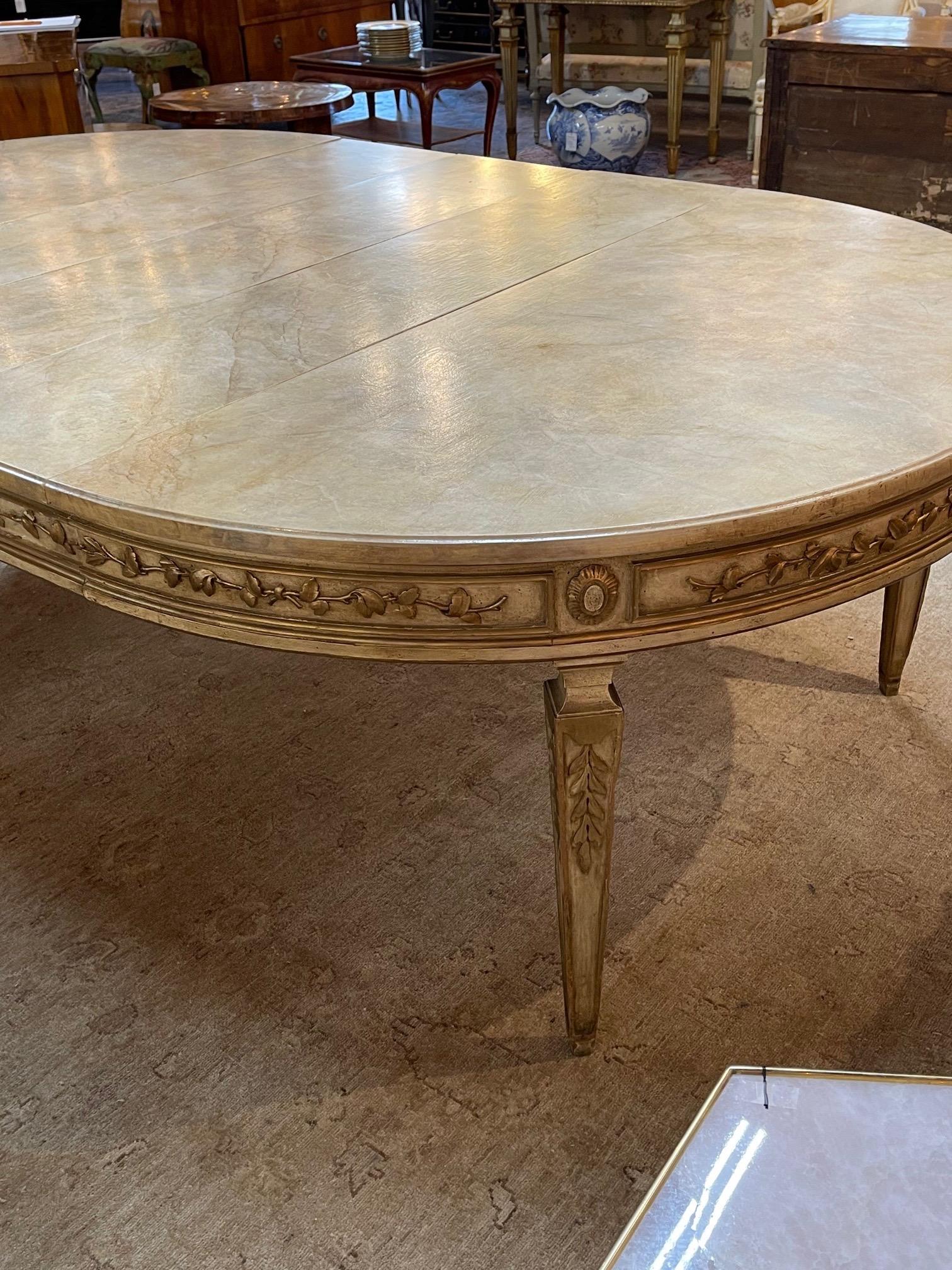 Wood Italian Carved and Parcel Gilt Neoclassical Dining Table