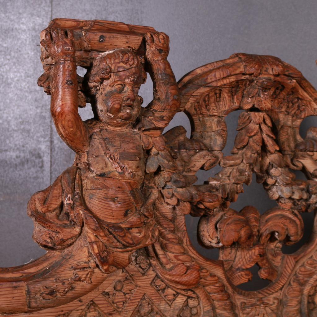 Italian Carved Bench In Good Condition In Leamington Spa, Warwickshire