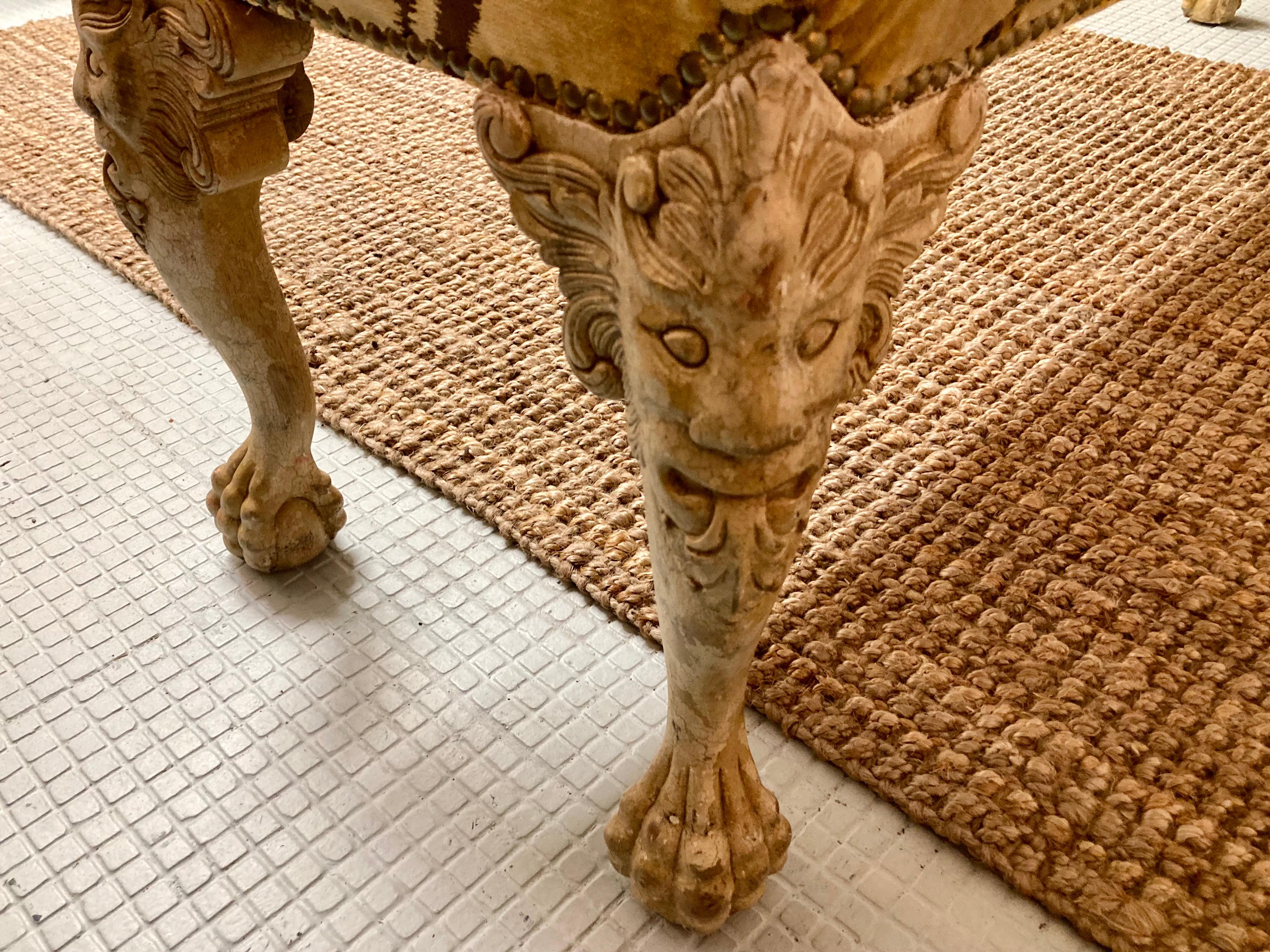 Italian Carved Bench Freshly Upholstered in Tiger Silk Velvet For Sale 7