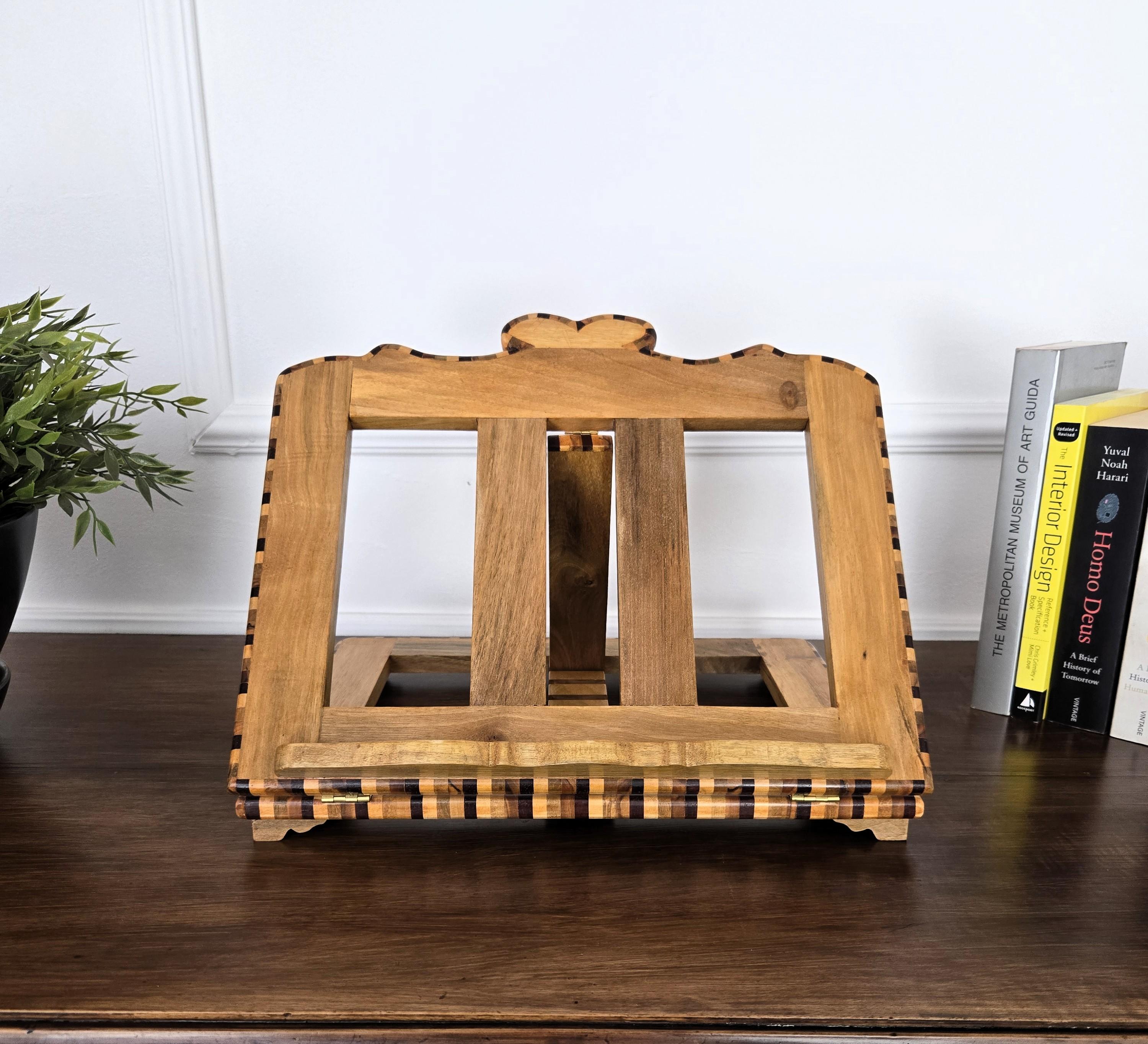 Italian Carved Decorated Adjustable Book Stand Rest im Angebot 2