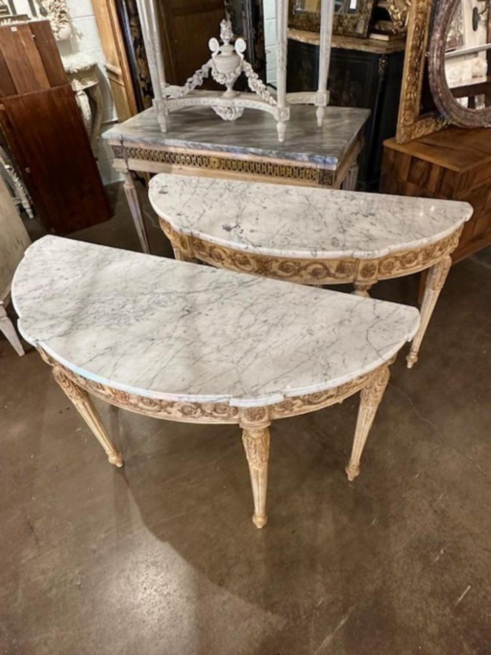 Consolas italianas talladas Demi-lune en venta 1