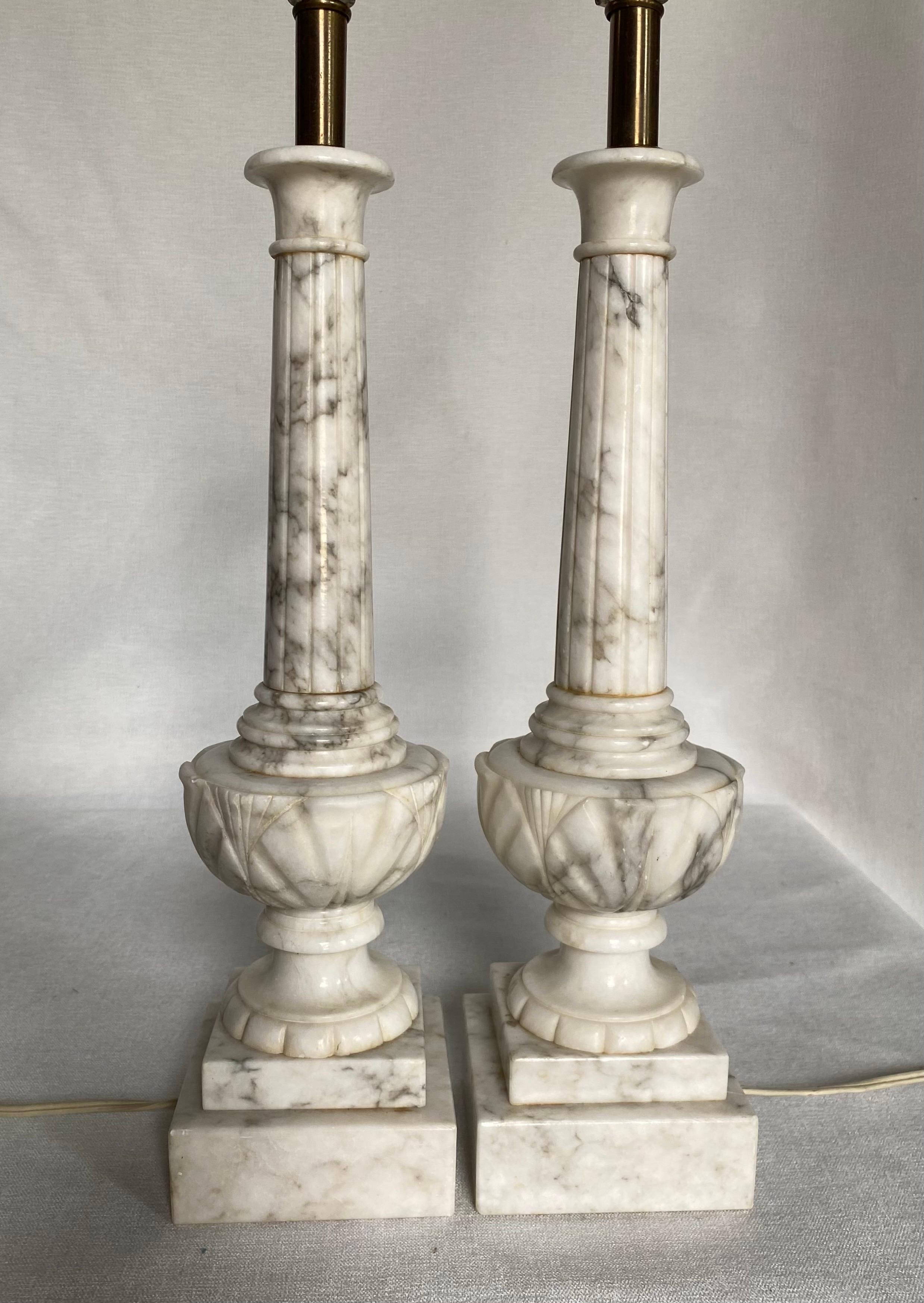 Italian Carved Fluted Column Marble Urn Table Lamps, Pair In Good Condition In Lambertville, NJ