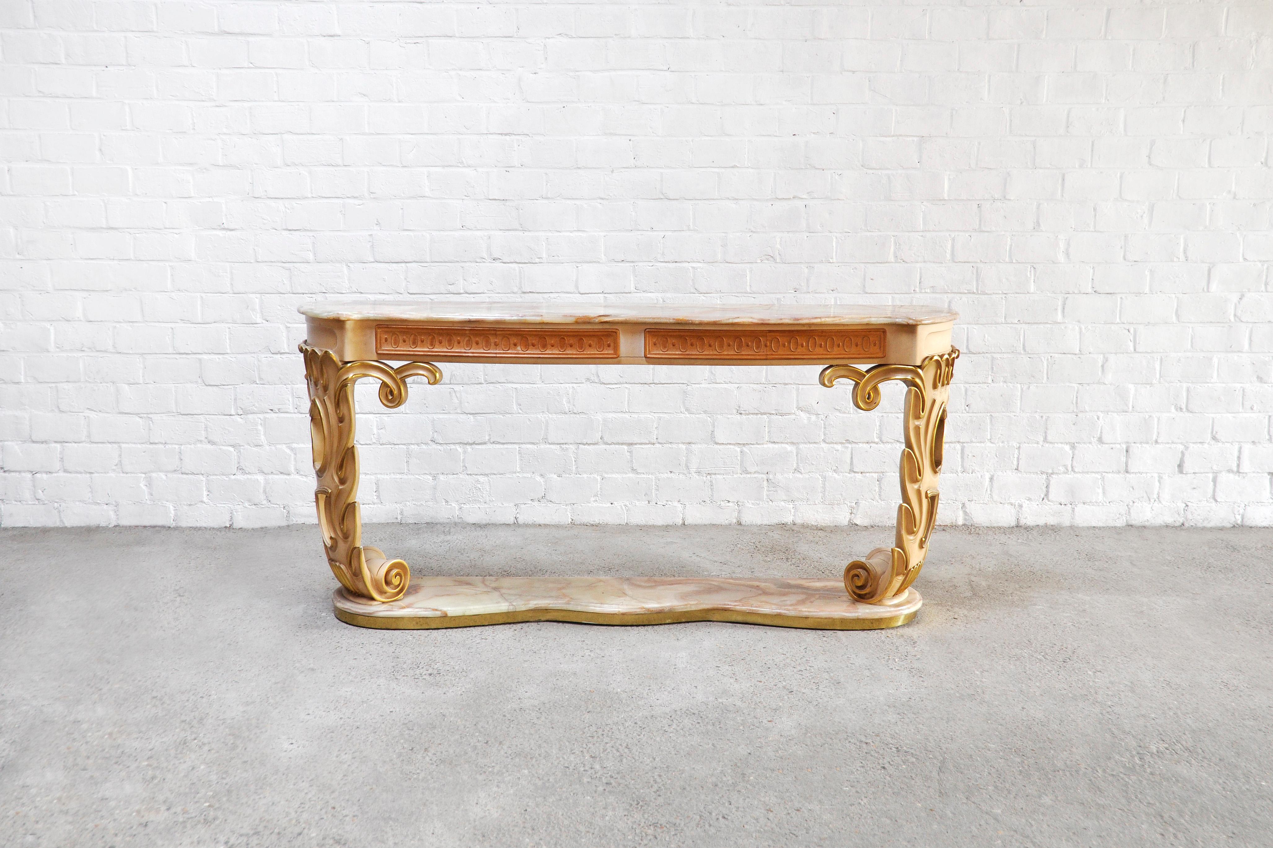 Italian Carved & Gilded Wood Console with Onyx Top, 1940s In Good Condition For Sale In Zwijndrecht, Antwerp