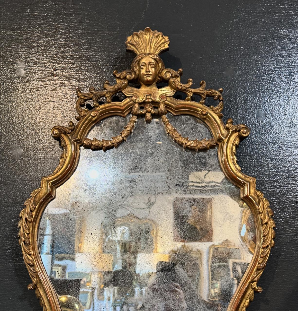 Rococò Specchio a cartiglio in legno dorato intagliato, 1770-1790 ca. in vendita
