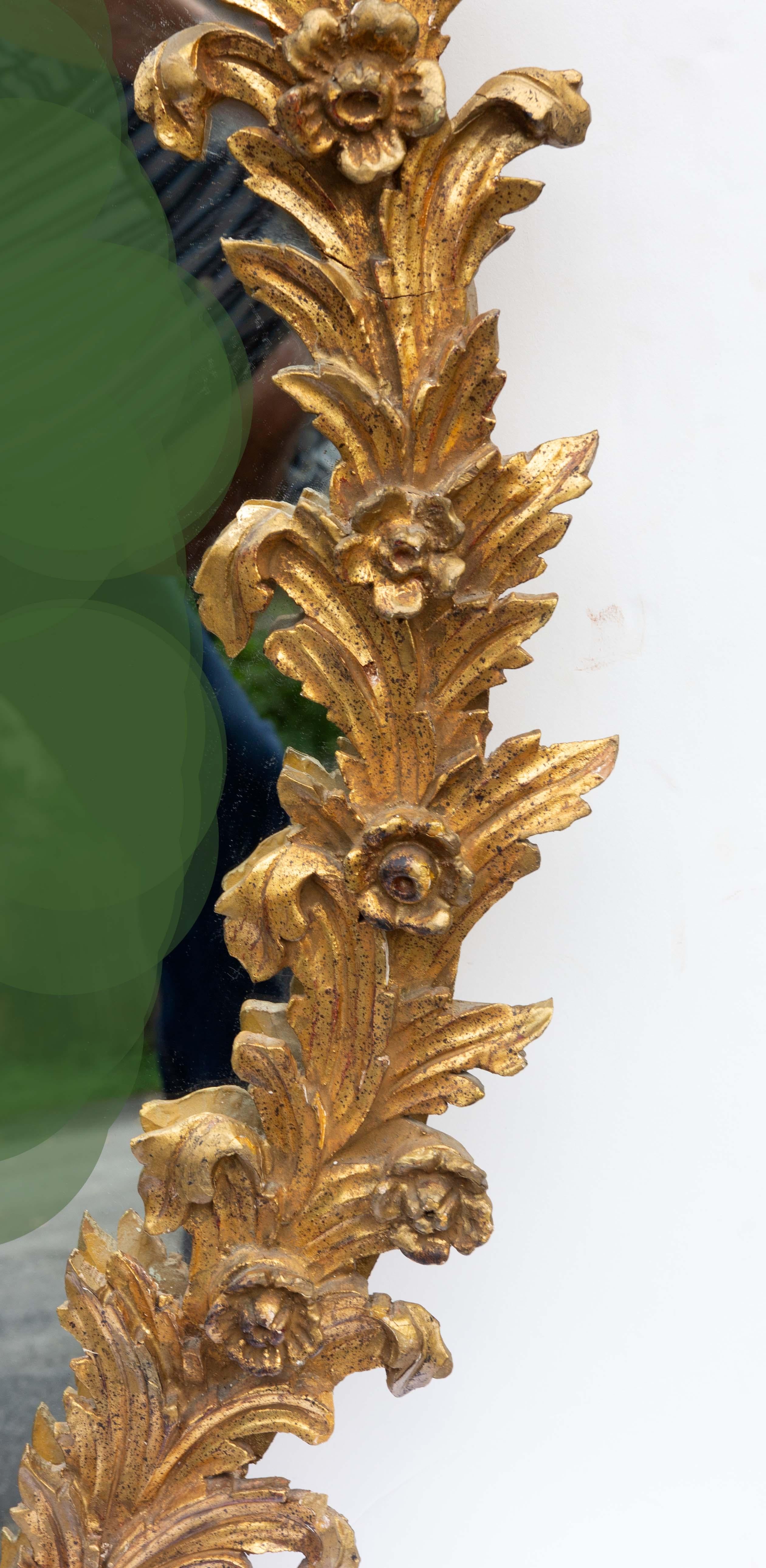 Italian Carved Giltwood Wall or Console Mirror by Florentia Midcentury Bon état - En vente à Rochester, NY