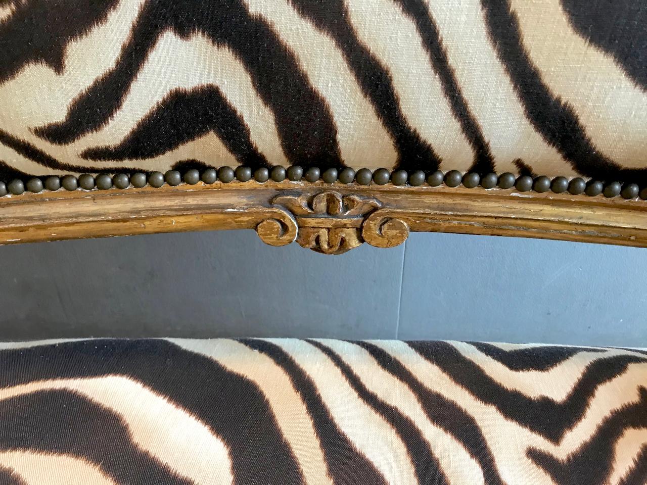 Italian Carved Gold leafed Sofa or Settee, 19th Century In Good Condition In Pasadena, CA