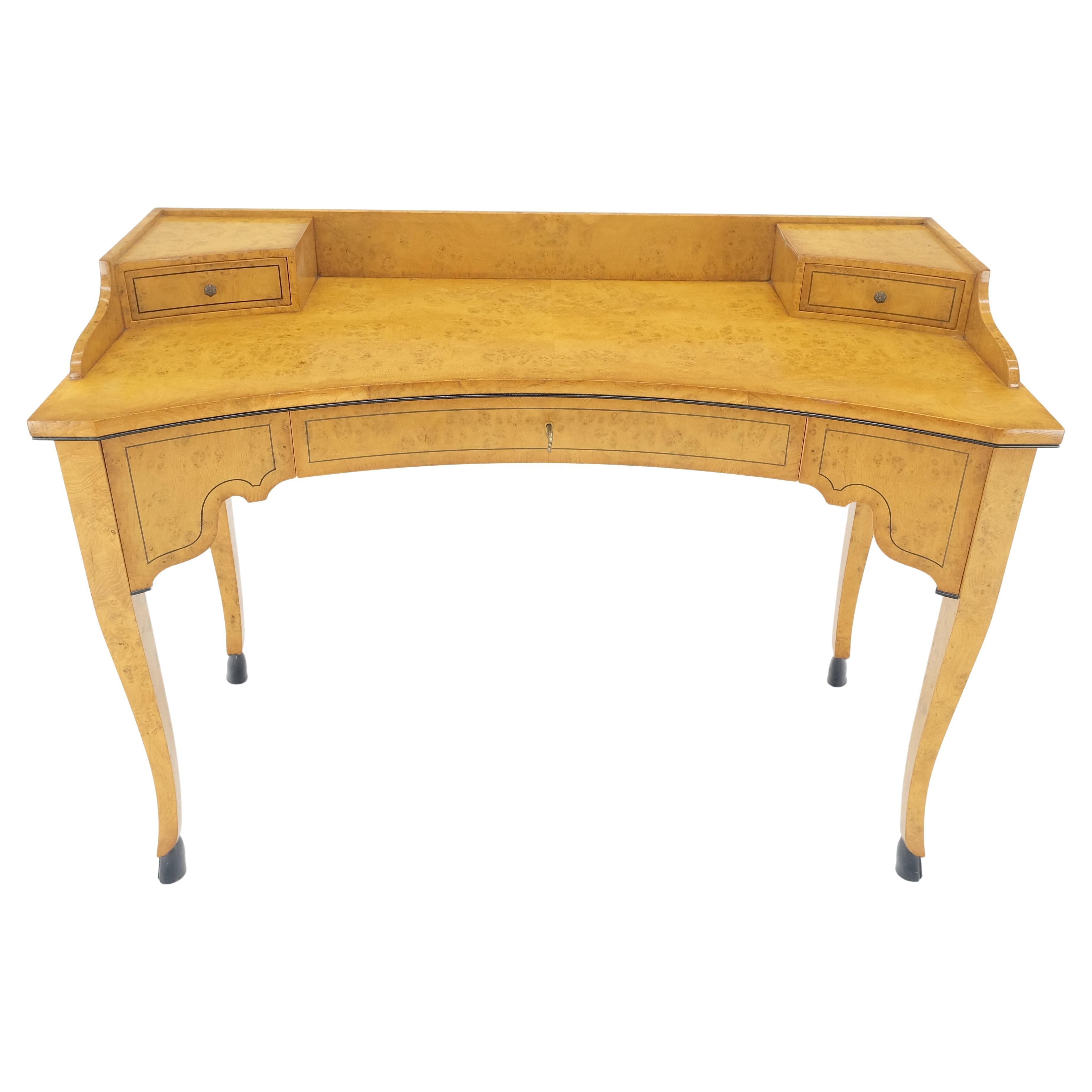 Pies De Pezuña Tallados Italianos Madera De Burl Rubio Claro Escritorio De Un Cajón Galería Con Incrustaciones en venta