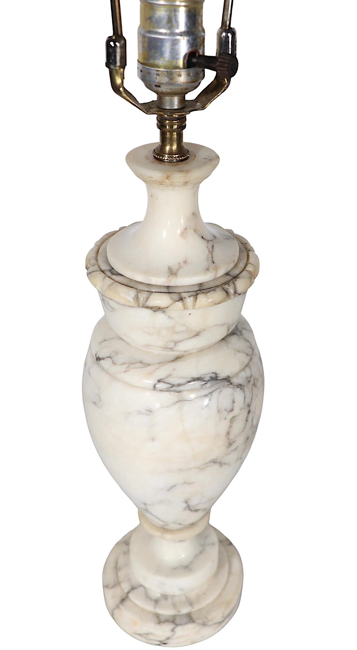 Italian Carved Marble Alabaster Classical Style Table Lamp  For Sale 1
