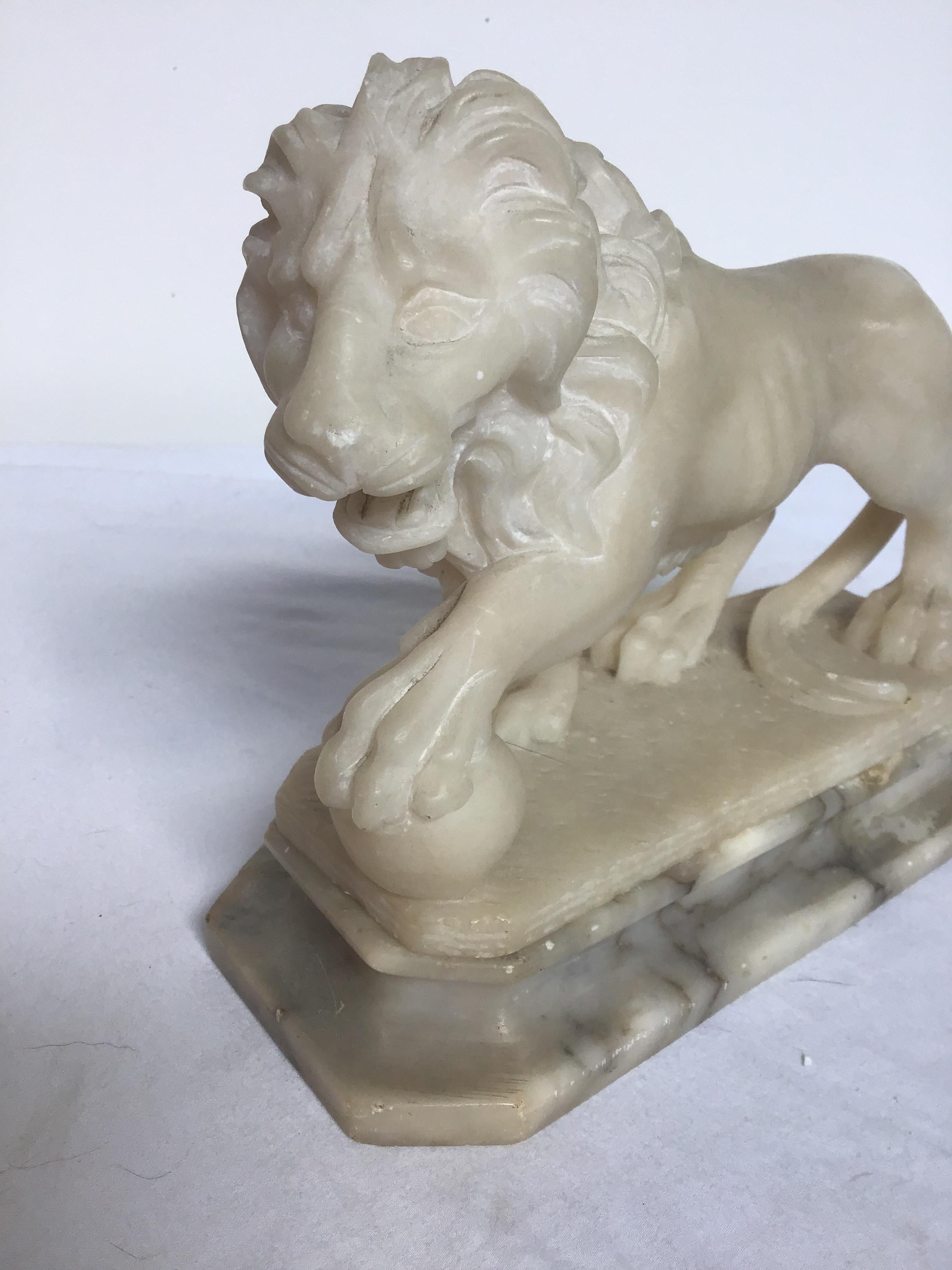 Mid-20th Century Italian Carved Marble Lion on Base