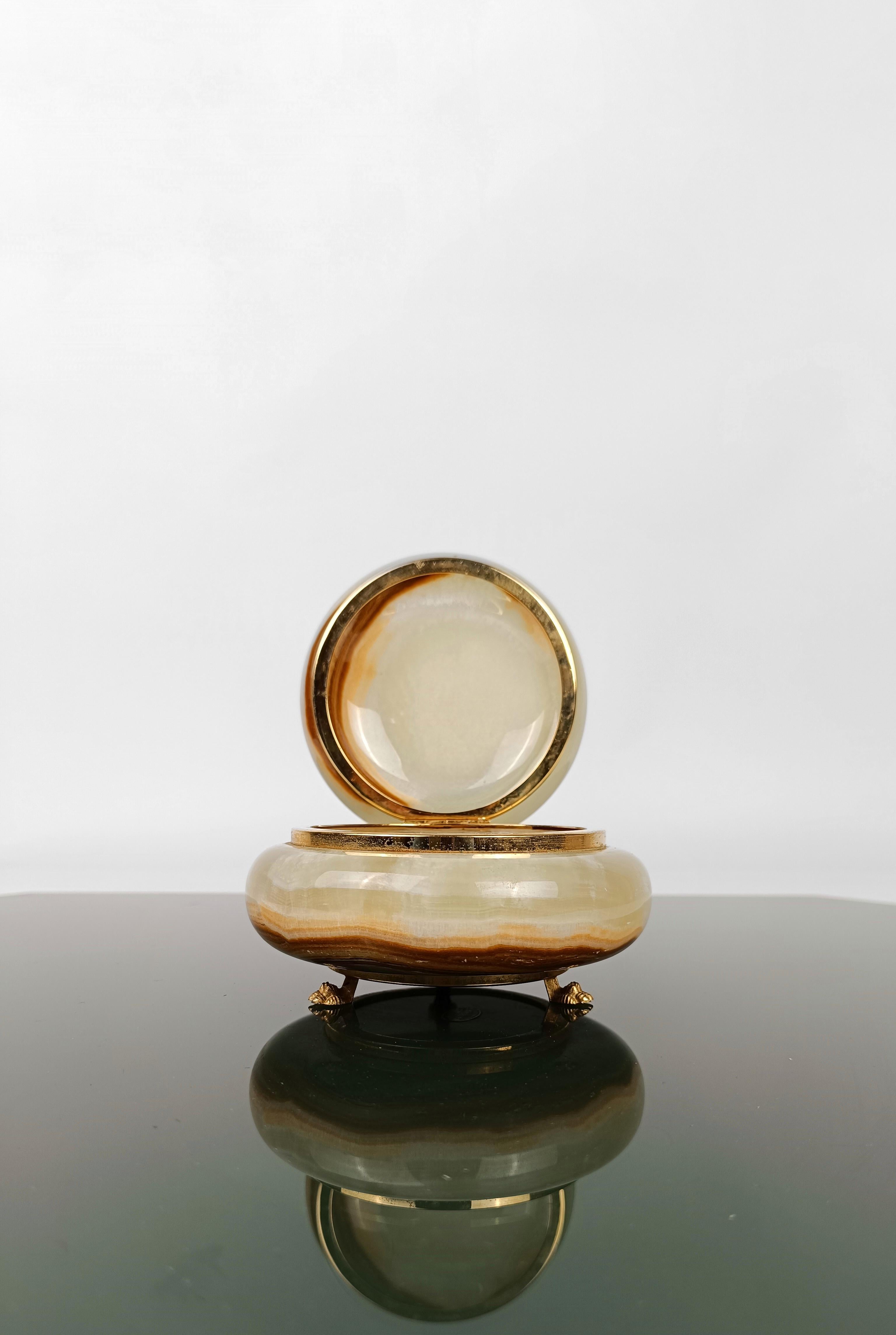 Italian Carved Round Green Onyx Marble Box with Gilded Lionfeet, 1950s  For Sale 11