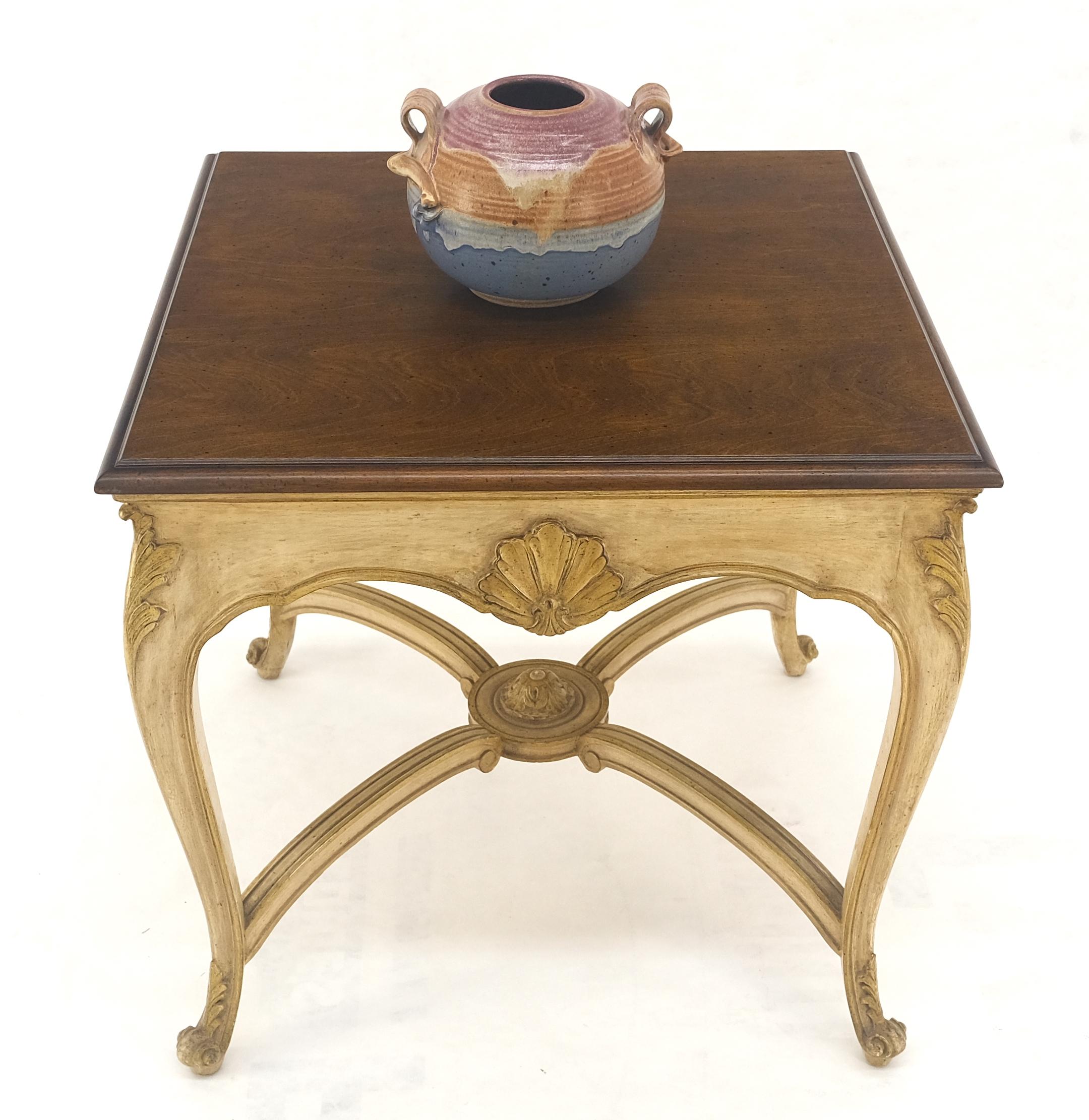 Italian Carved Scallops Decorated 25