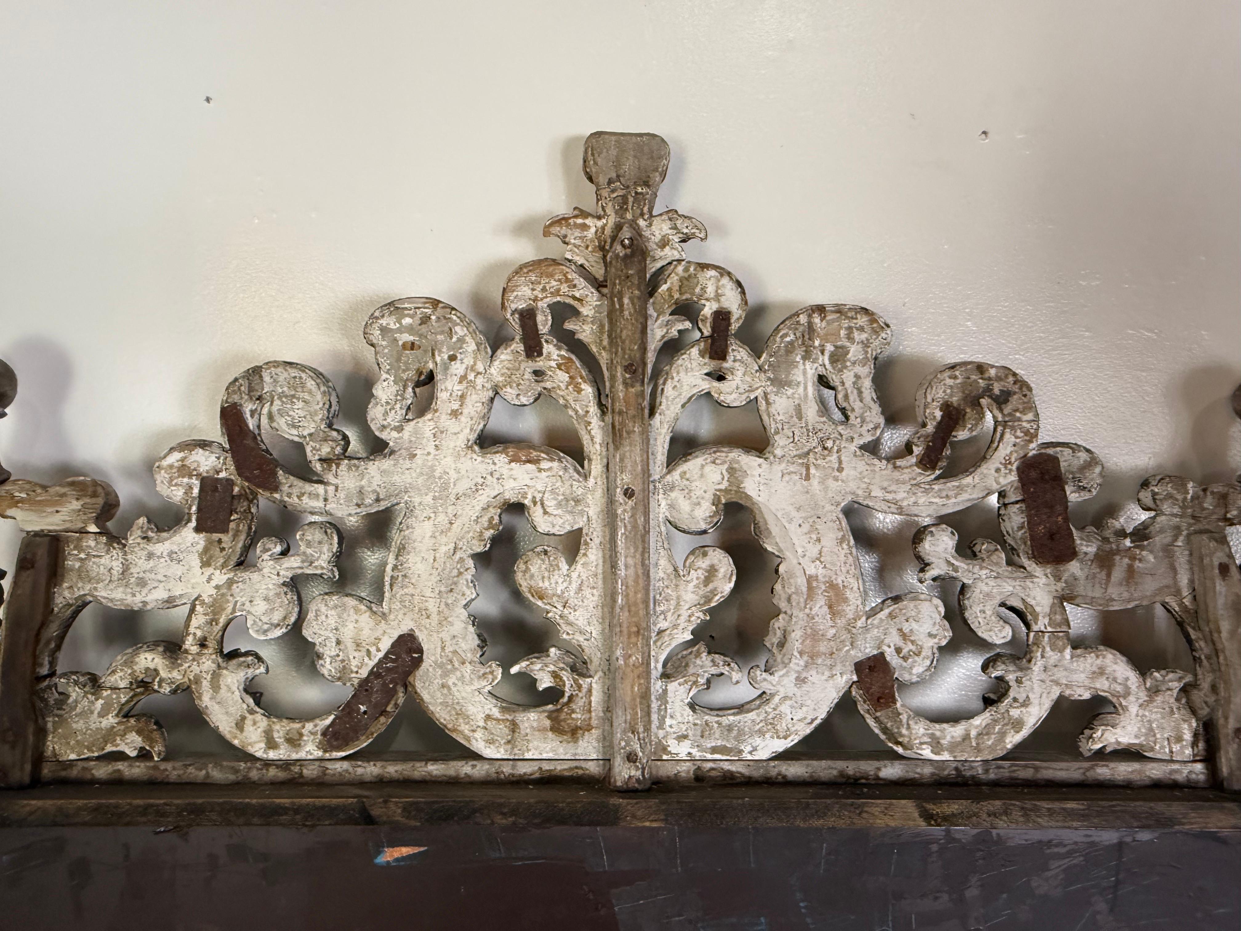 Italian Carved Silvered Mirror For Sale 5