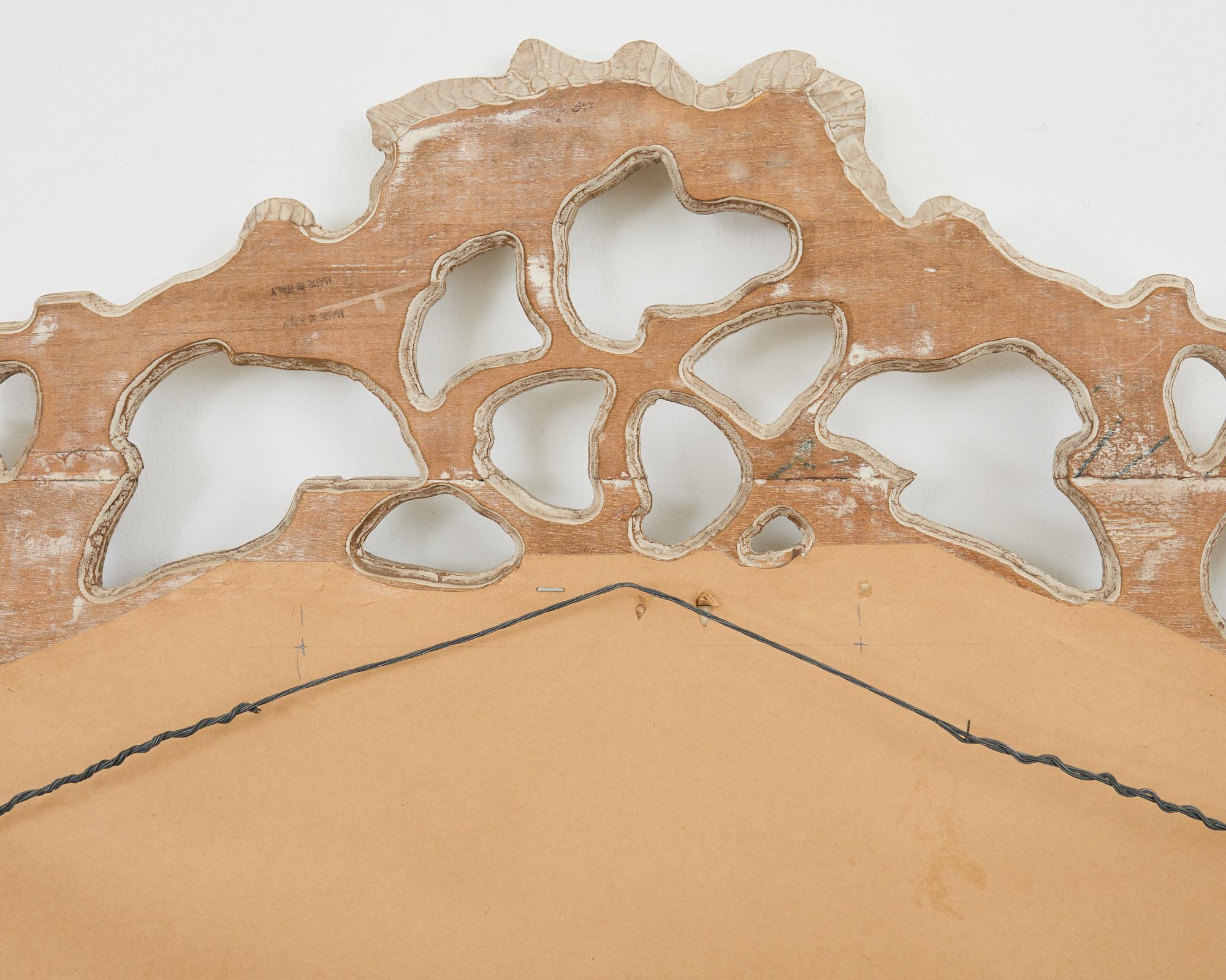 Espejo de Pared Italiano Tallado Ramita Faux Bois en venta 11