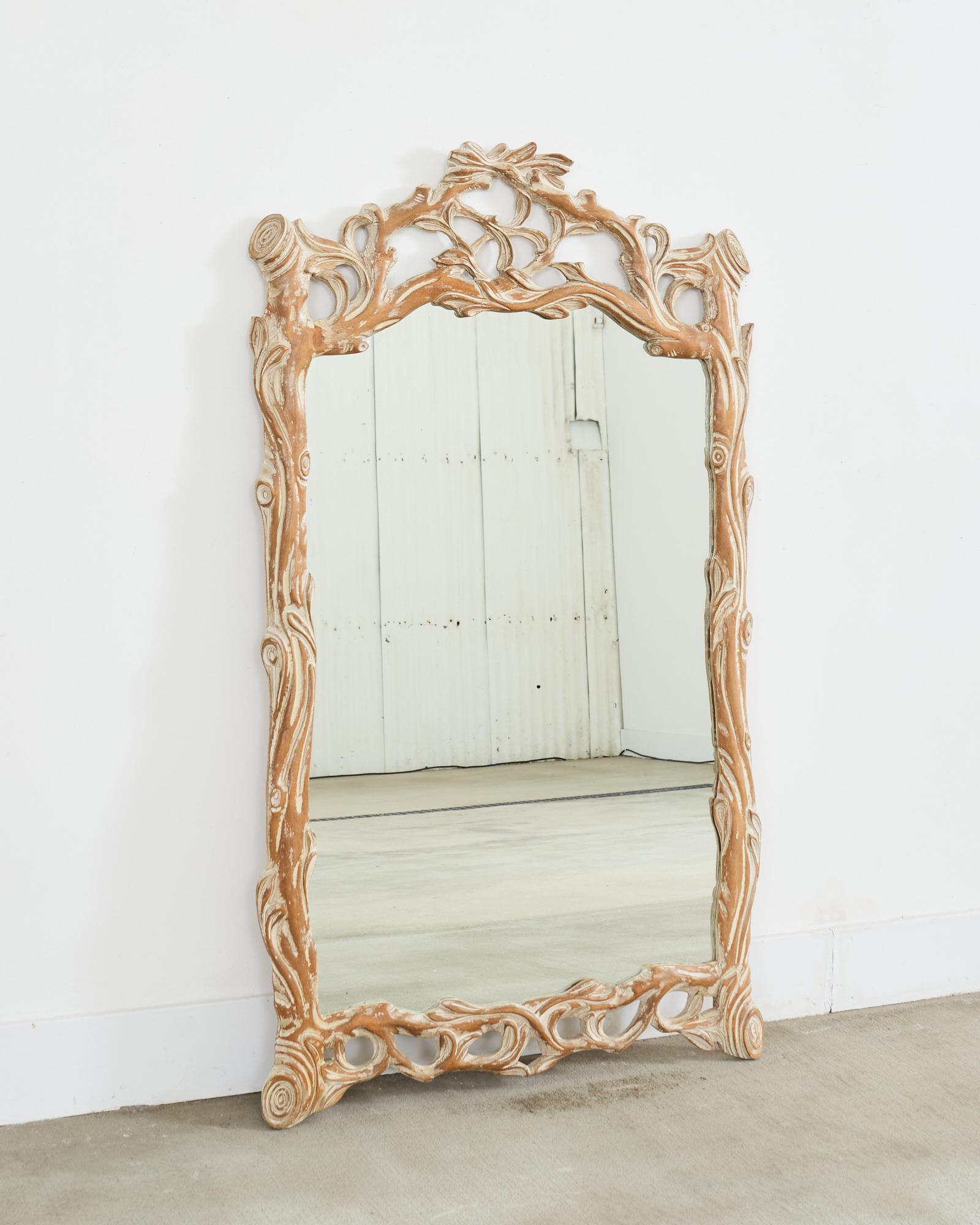 Espejo de Pared Italiano Tallado Ramita Faux Bois De campo en venta
