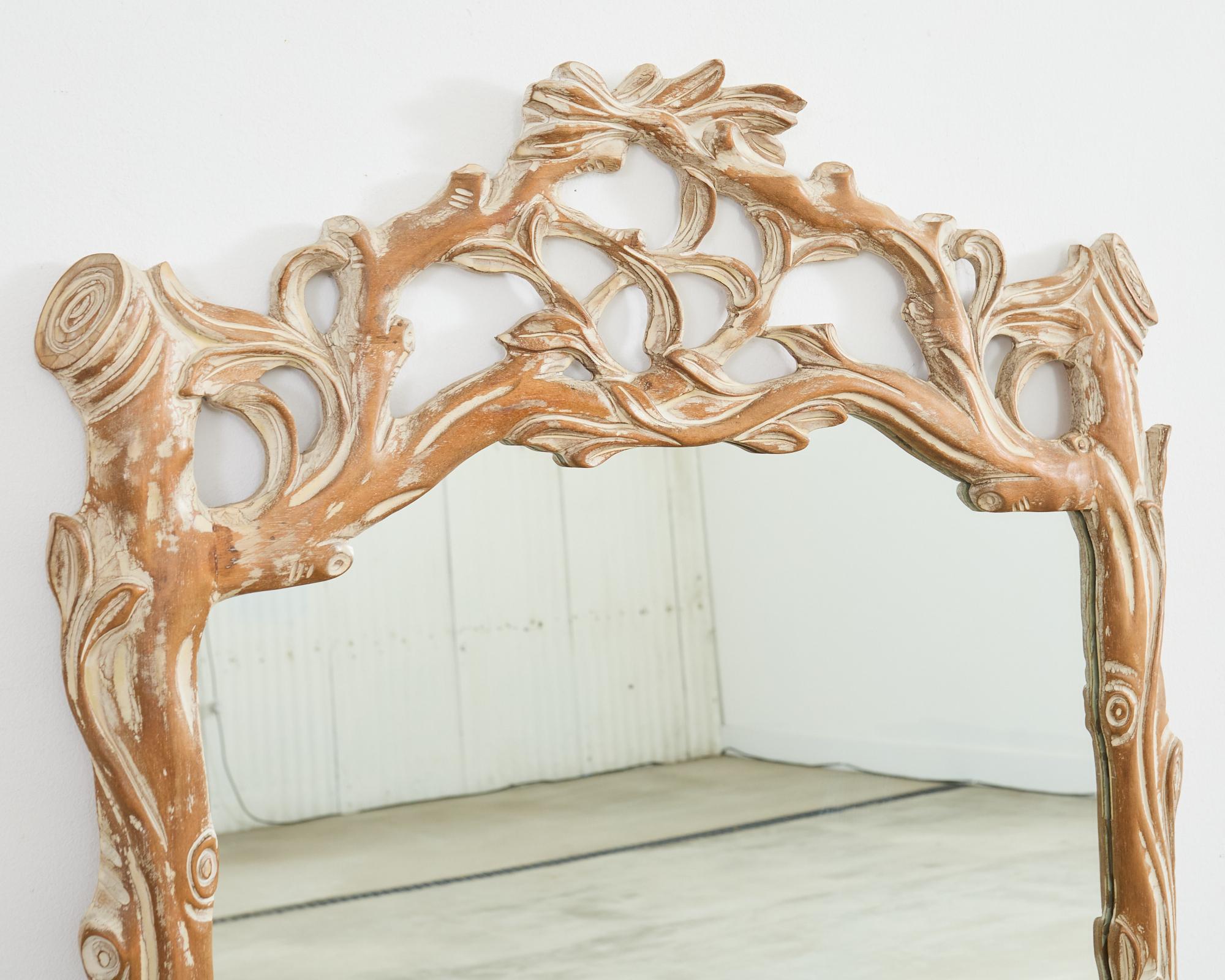 Espejo de Pared Italiano Tallado Ramita Faux Bois siglo XX en venta