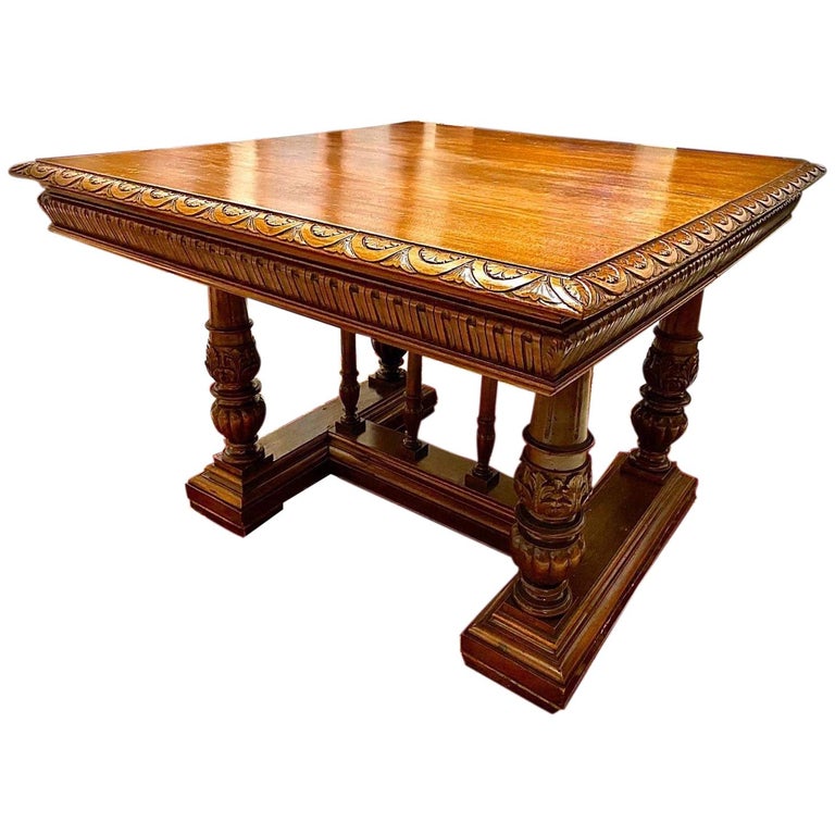 Italian Carved Walnut Wood Renaissance Style Dining Center Table, 19th Century For Sale at 1stdibs